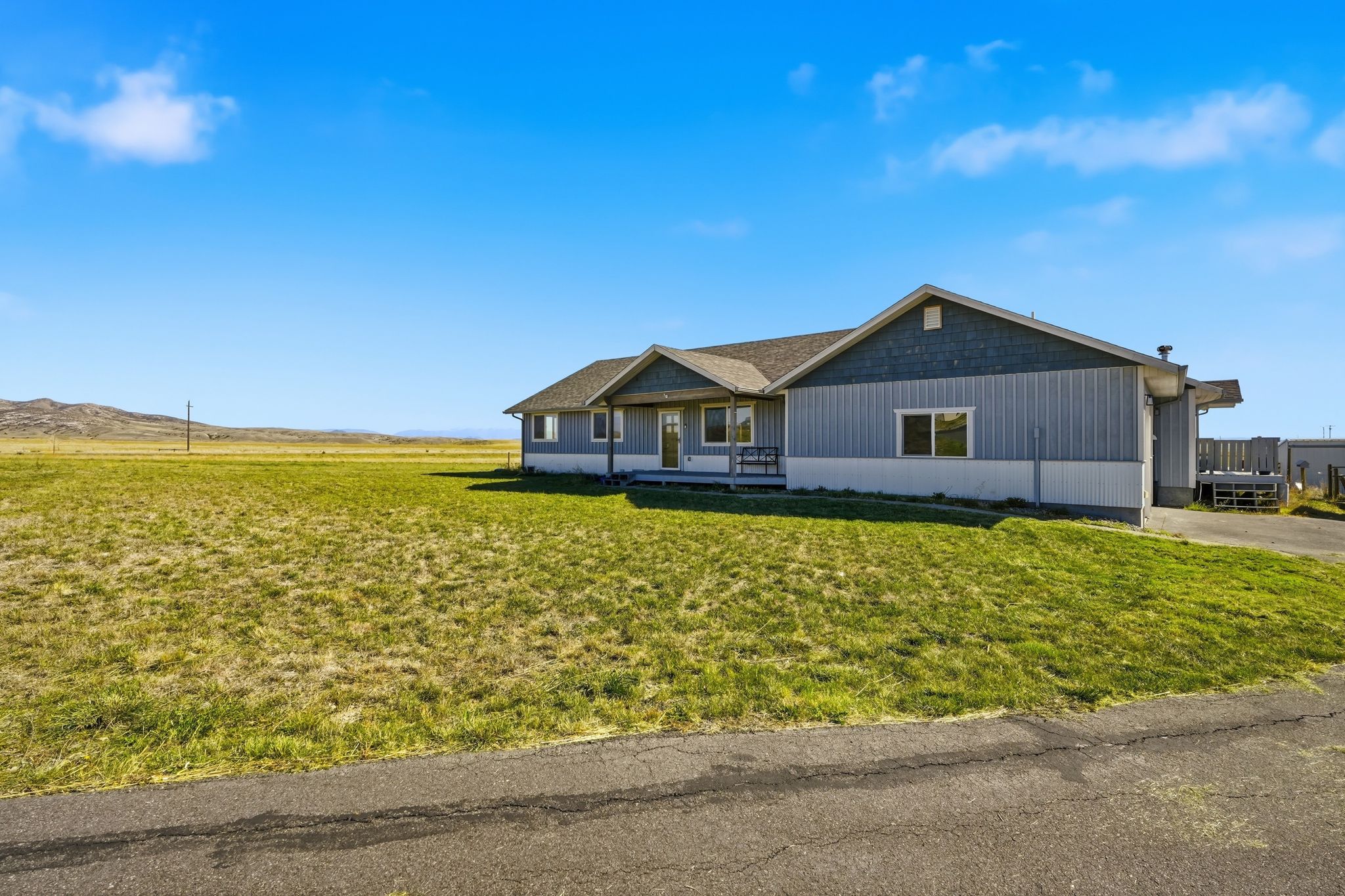 6 Snow Goose Court Property Photo 3