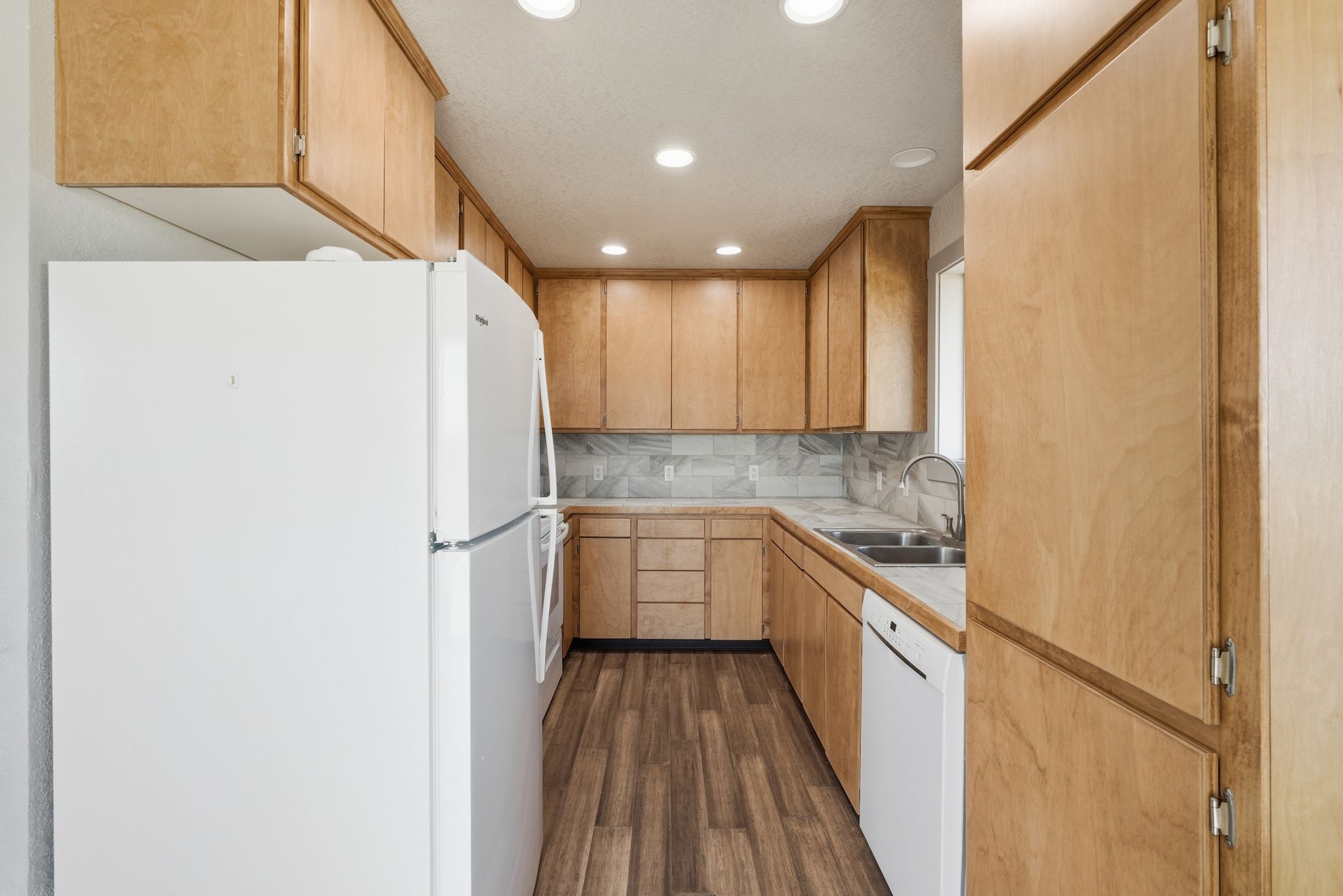6 Snow Goose Court Property Photo 8