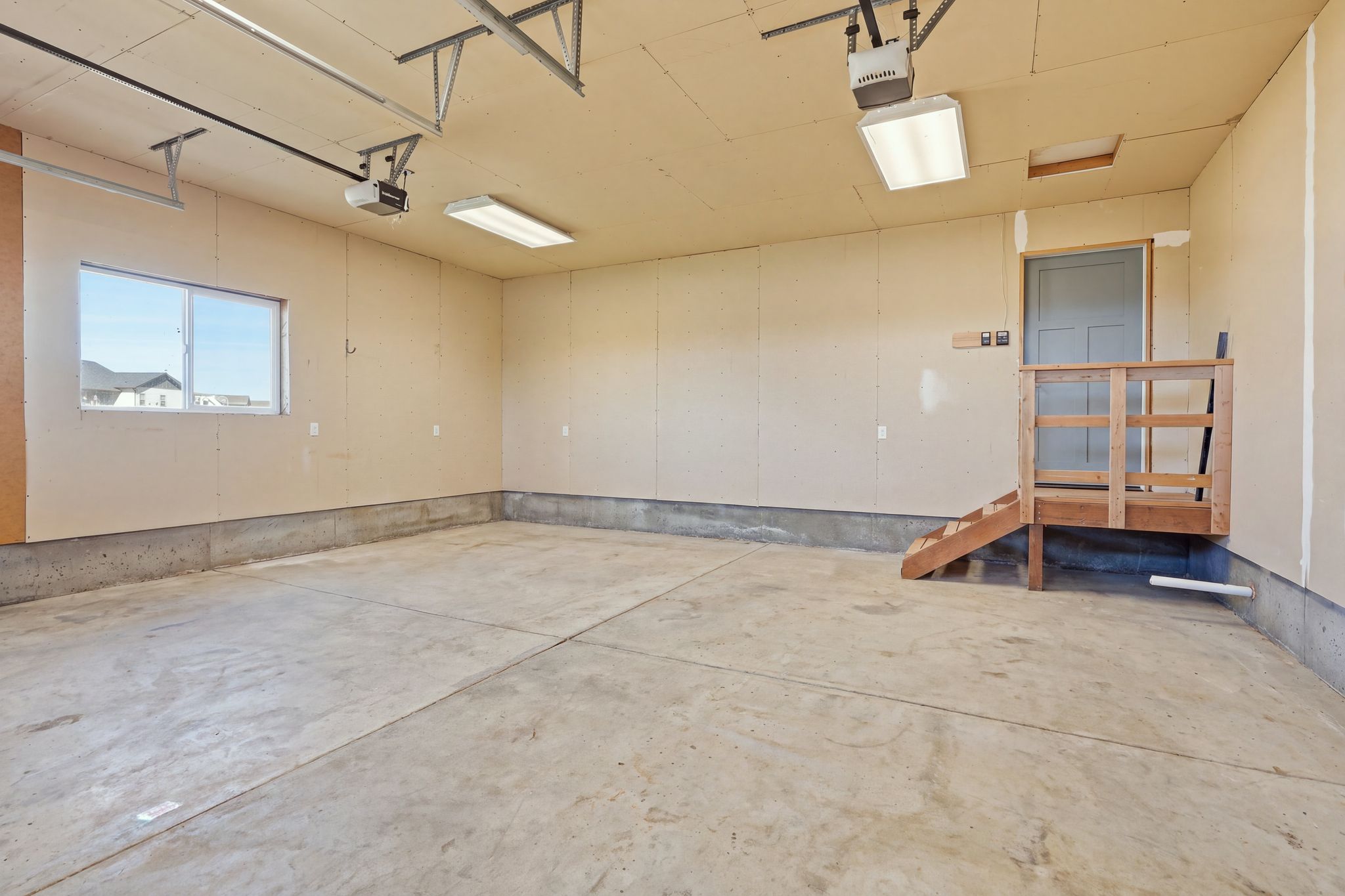 6 Snow Goose Court Property Photo 35