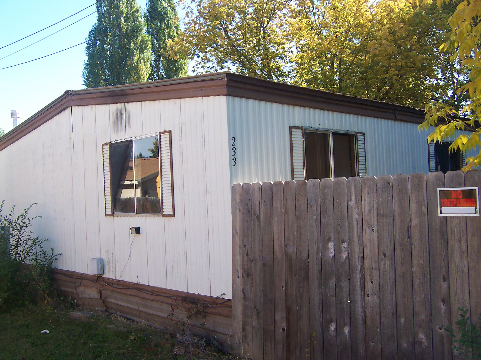 233 Parliament Drive Property Photo 1