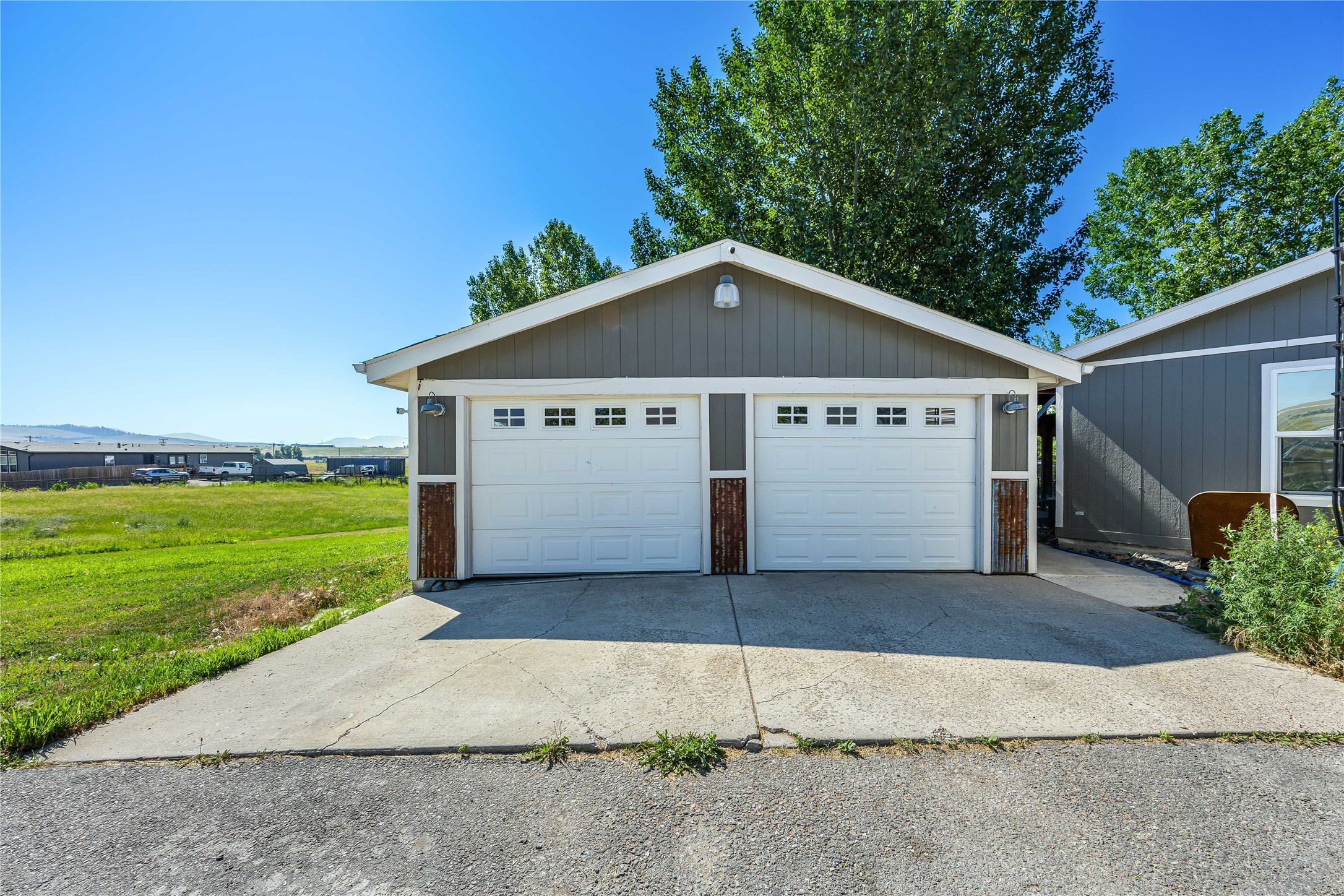 9806 Wheatgrass Lane Property Photo 3