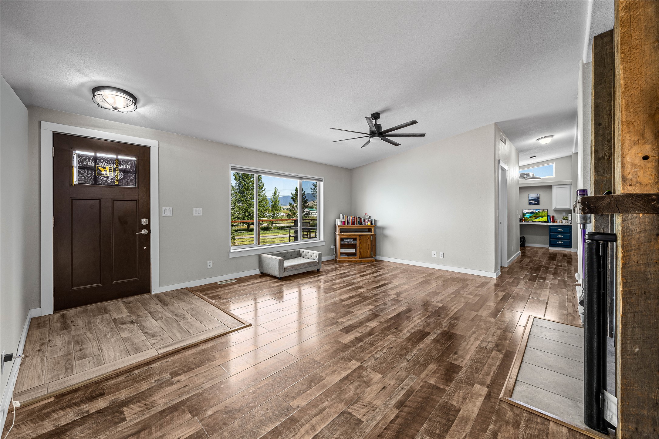 9806 Wheatgrass Lane Property Photo 4