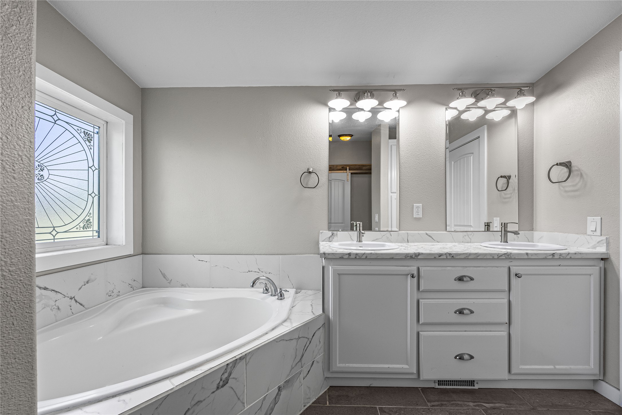 9806 Wheatgrass Lane Property Photo 19