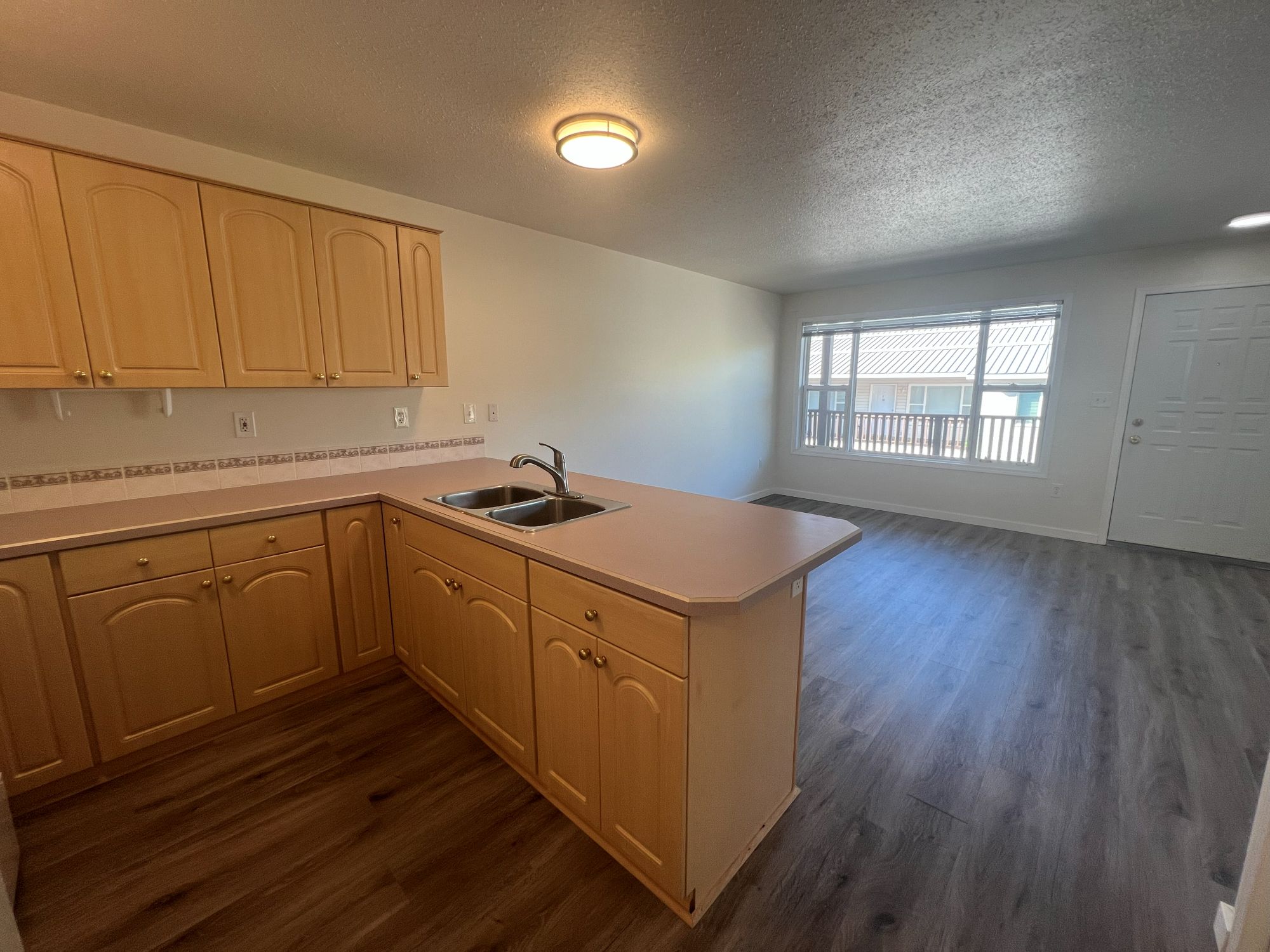 121 Iowa Avenue Building 2 (14 Units) Property Photo 8