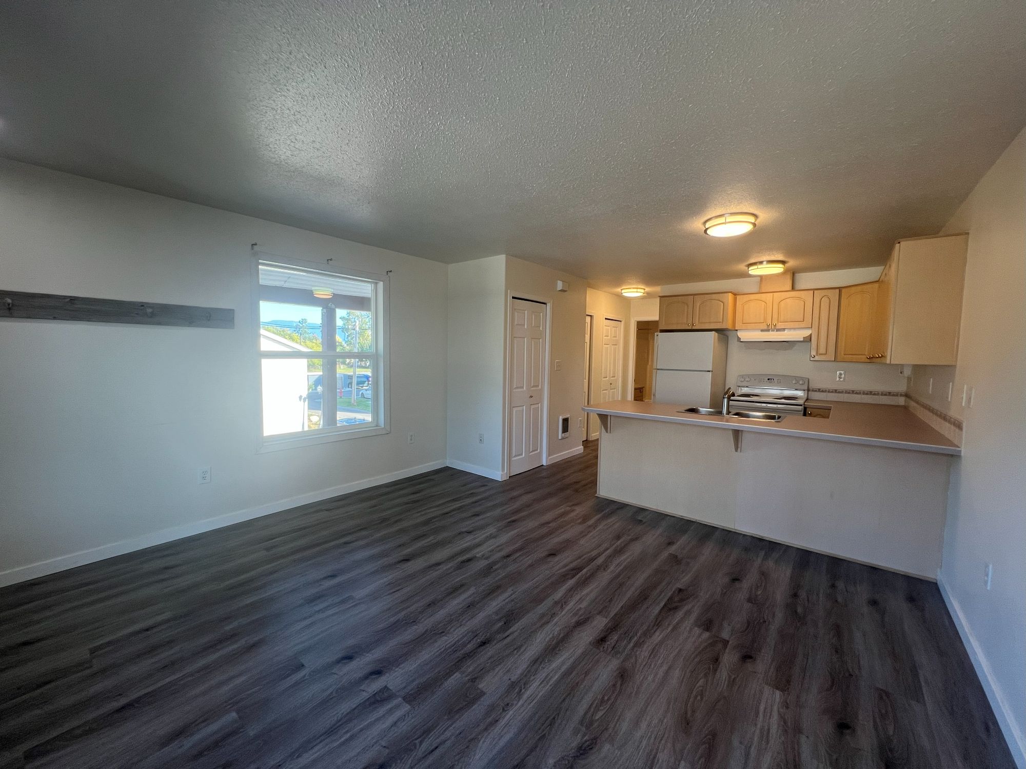 121 Iowa Avenue Building 2 (14 Units) Property Photo 13