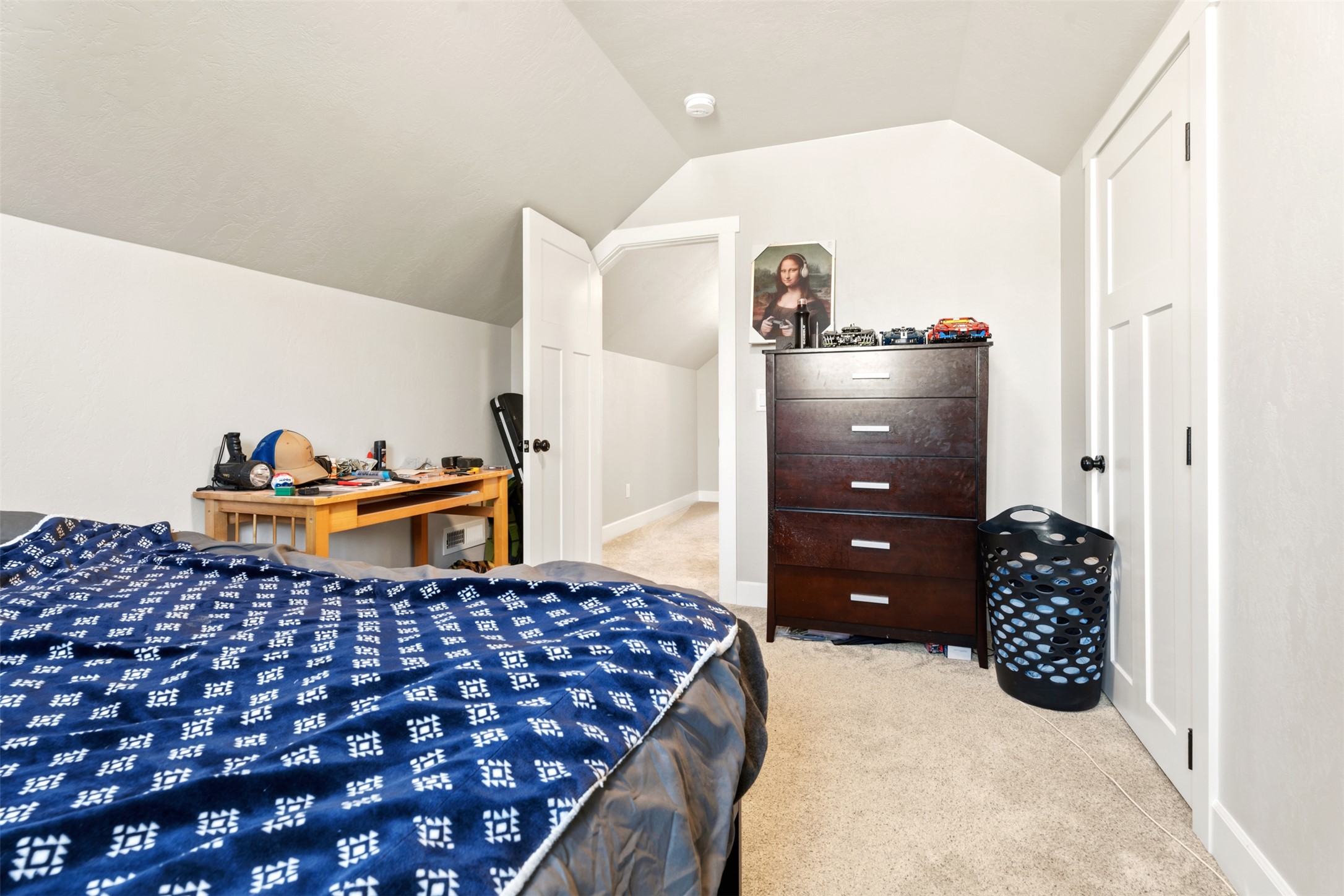 246 N Tudor Street Property Photo 17