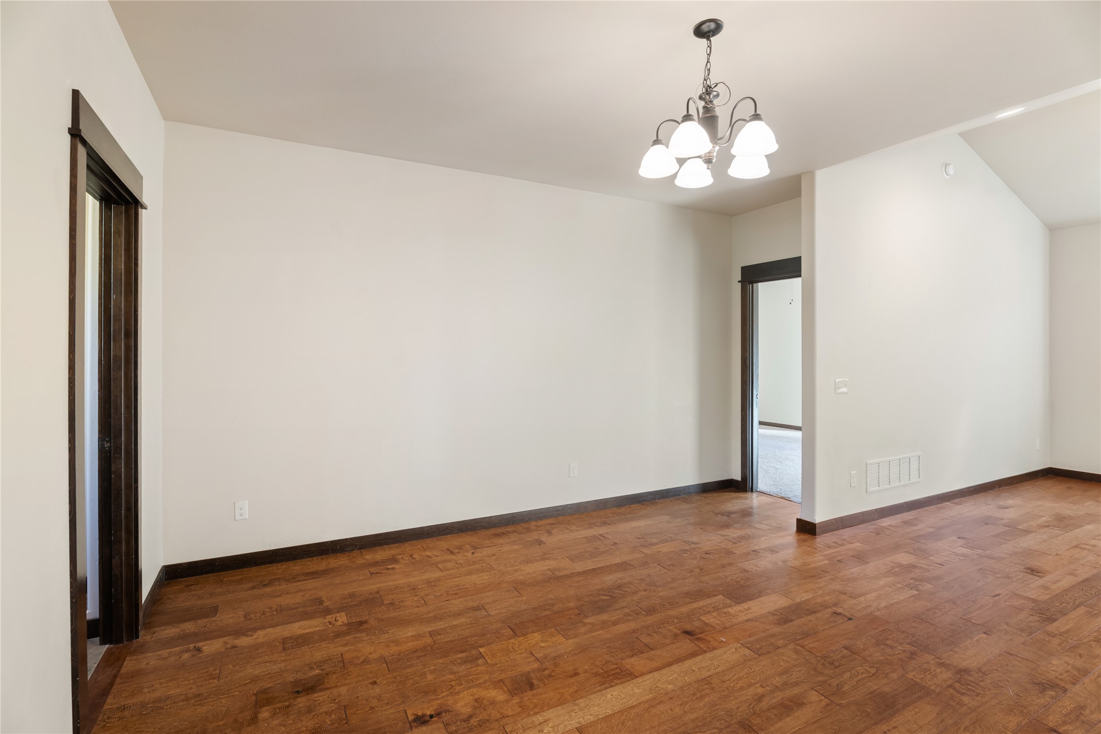 2430 Ferguson Avenue Property Photo 20