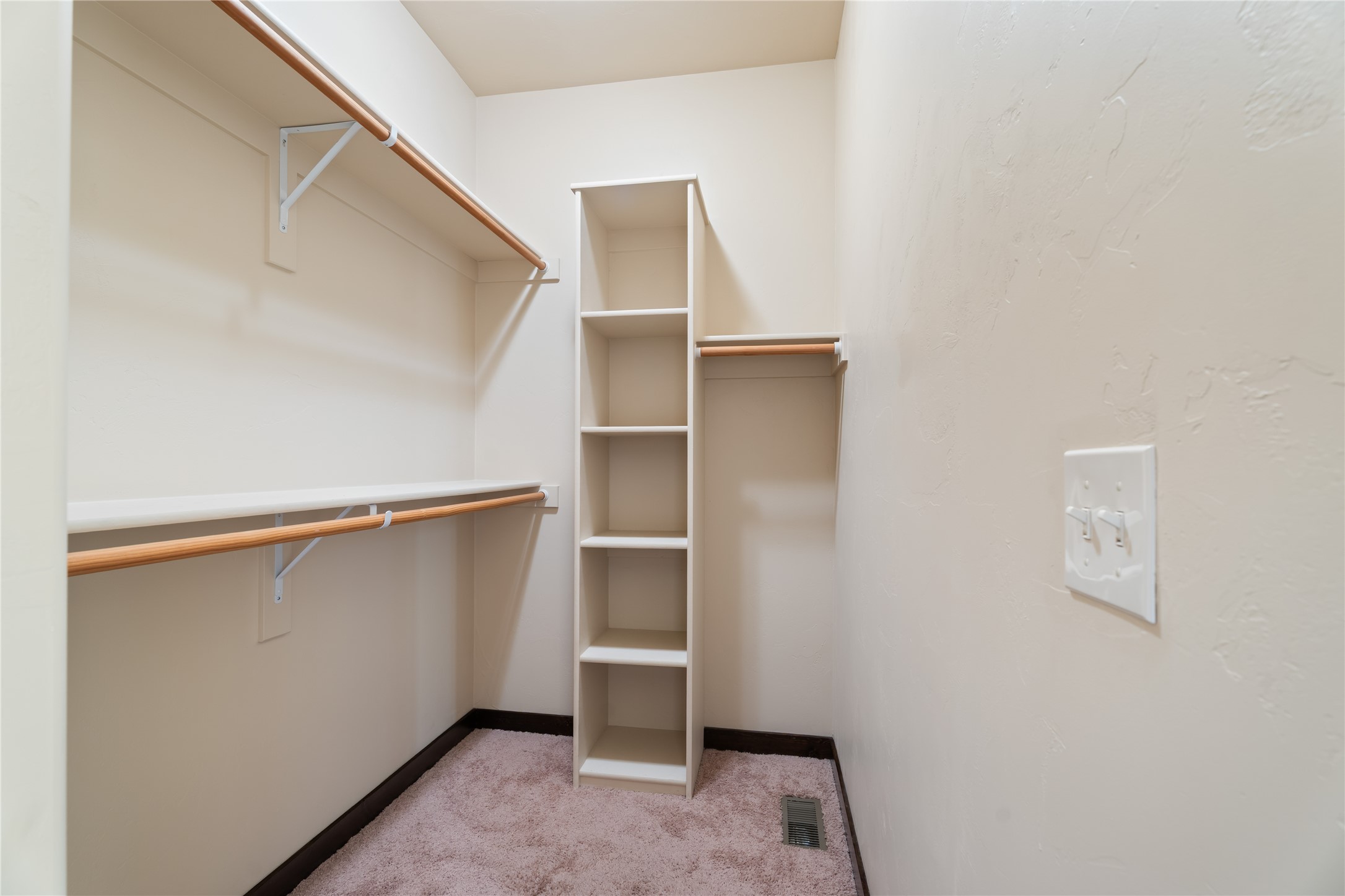 2430 Ferguson Avenue Property Photo 30