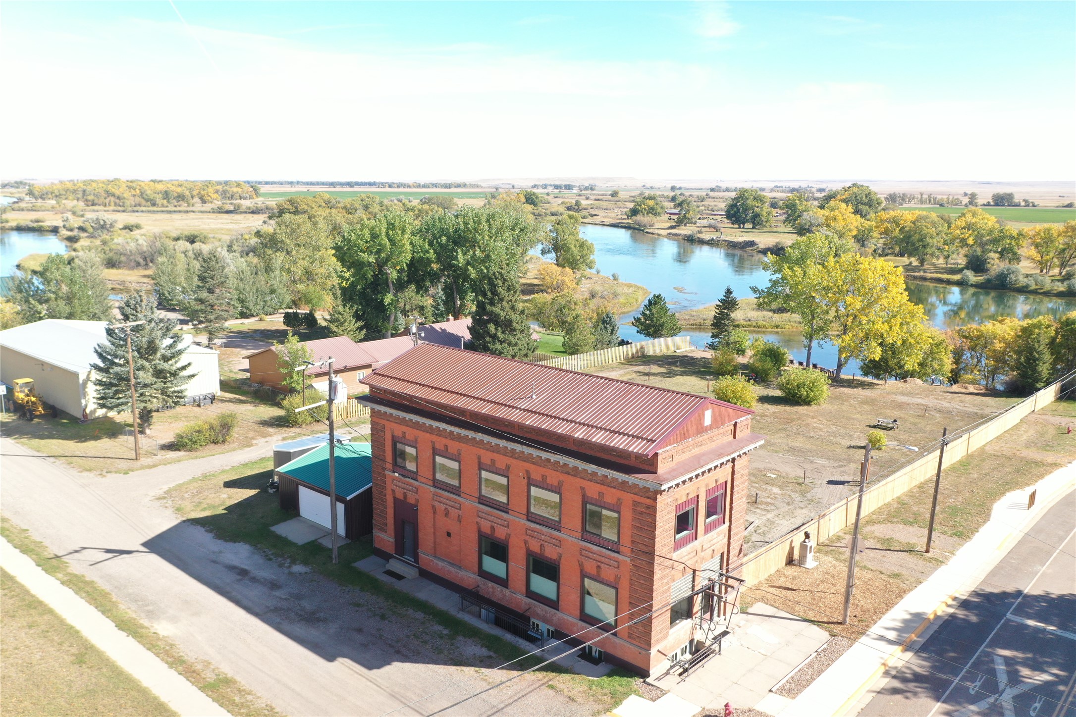 1 Central Avenue E Property Photo 1