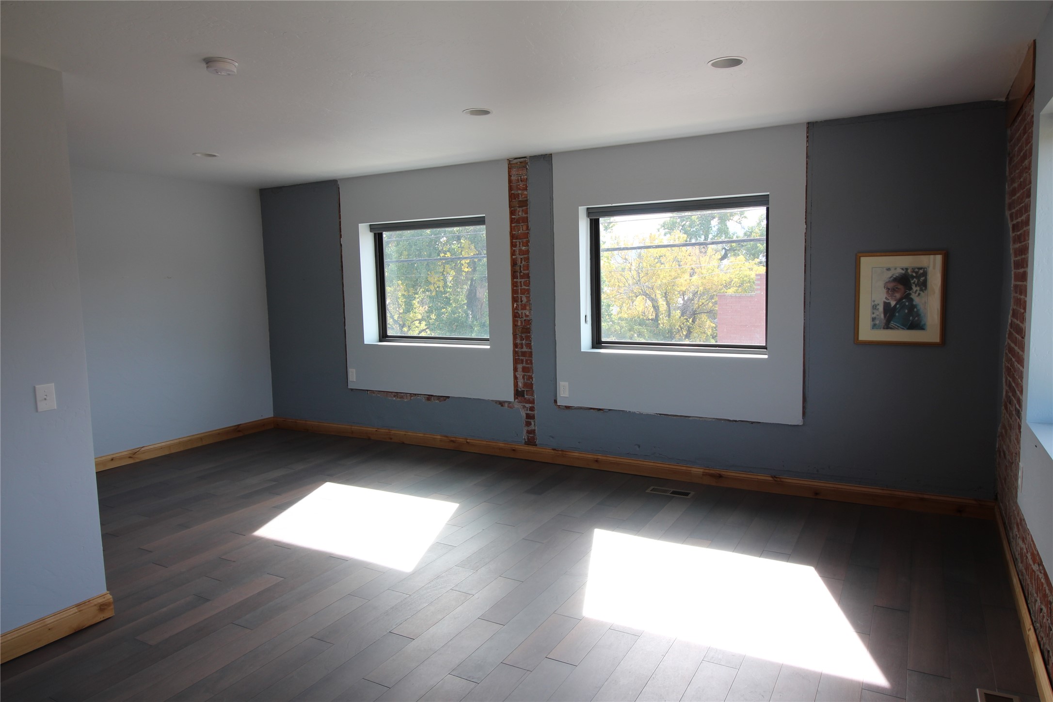 1 Central Avenue E Property Photo 5