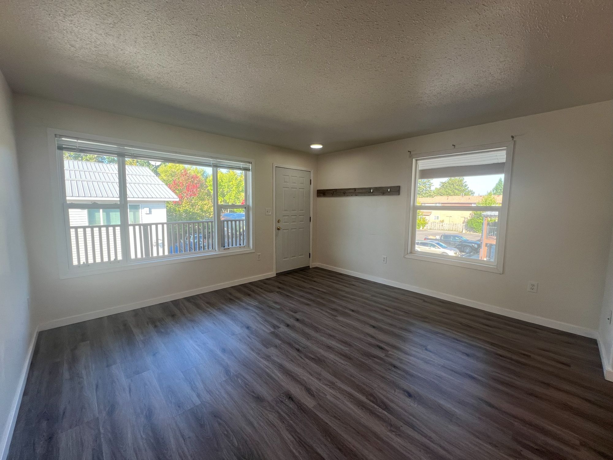 121 Iowa Avenue Building 2 (14 Units) Property Photo 8