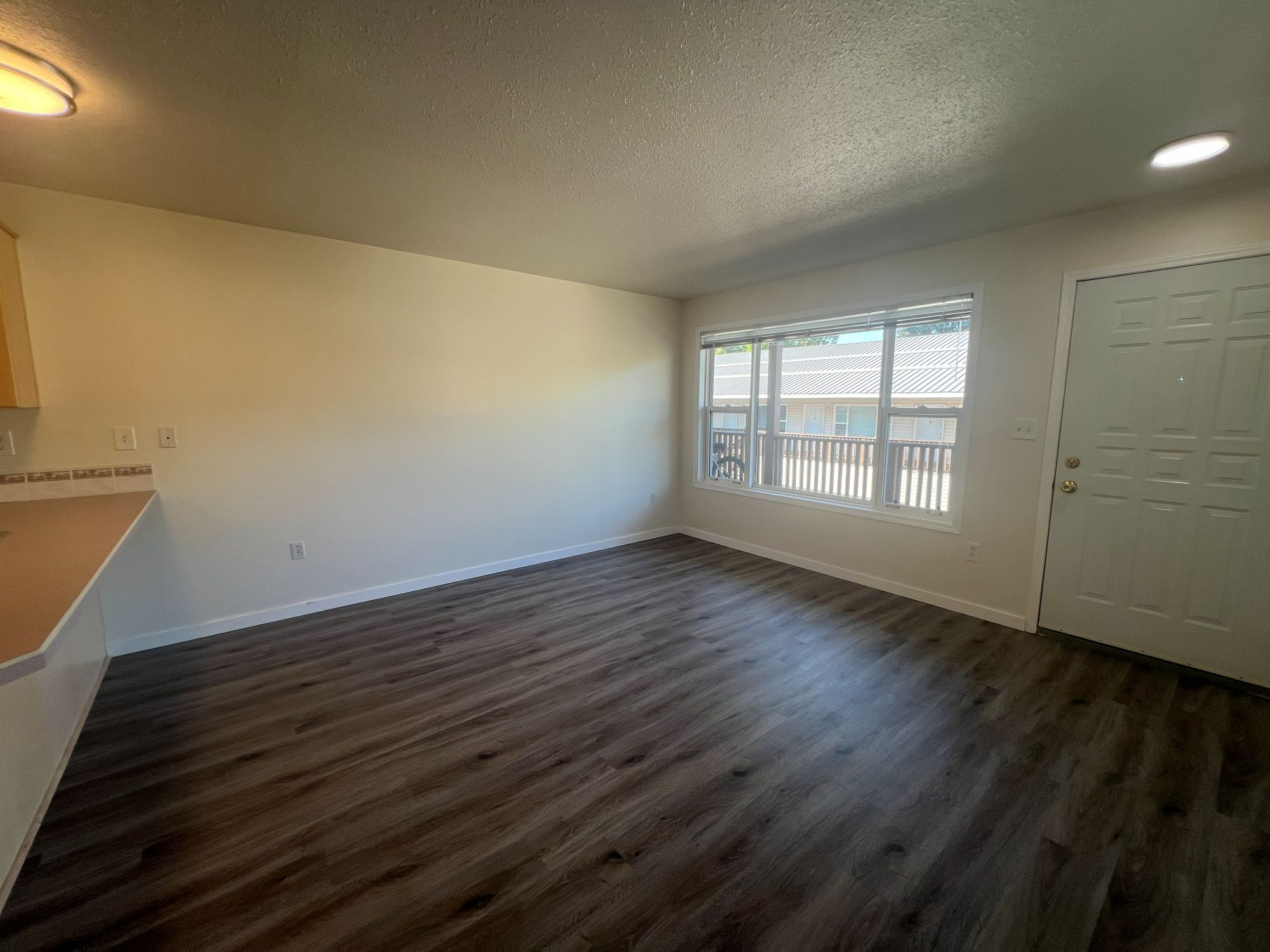 121 Iowa Avenue Building 2 (14 Units) Property Photo 9
