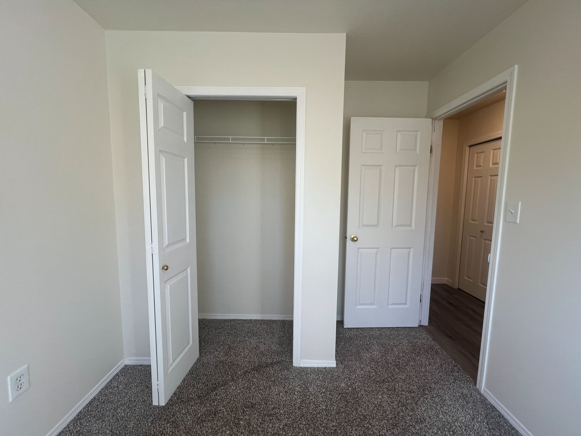 121 Iowa Avenue Building 2 (14 Units) Property Photo 17