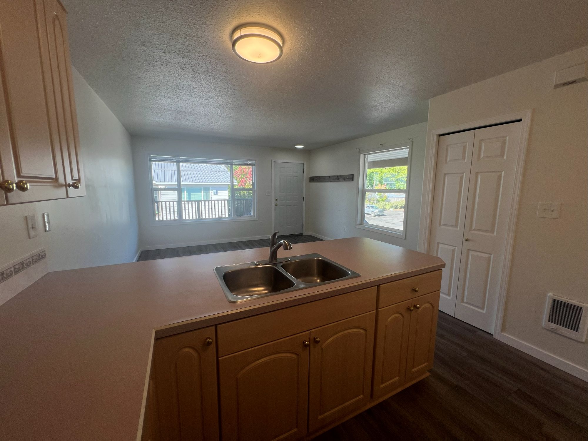 121 Iowa Avenue Building 2 (14 Units) Property Photo 21