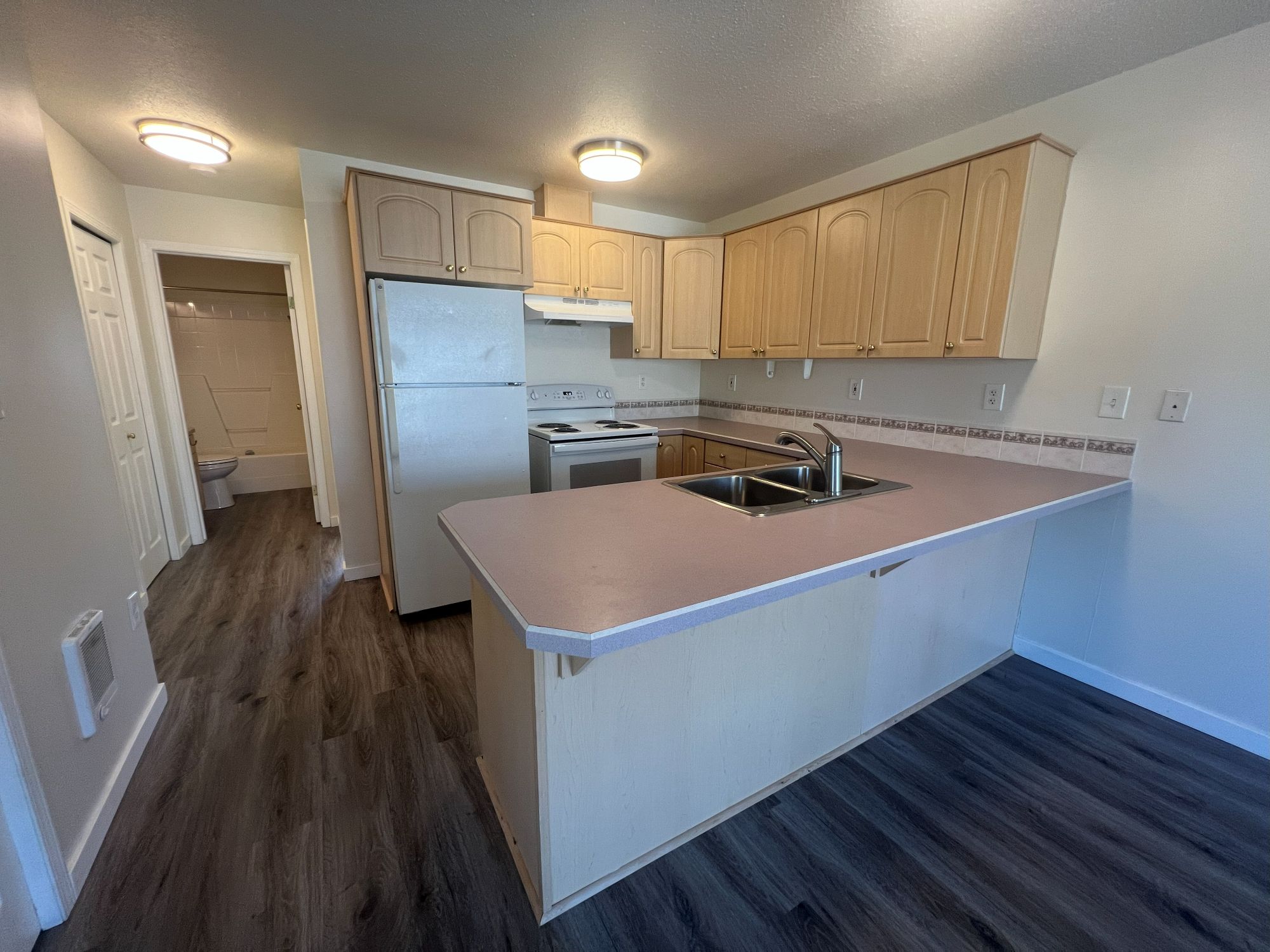 121 Iowa Avenue Building 2 (14 Units) Property Photo 22