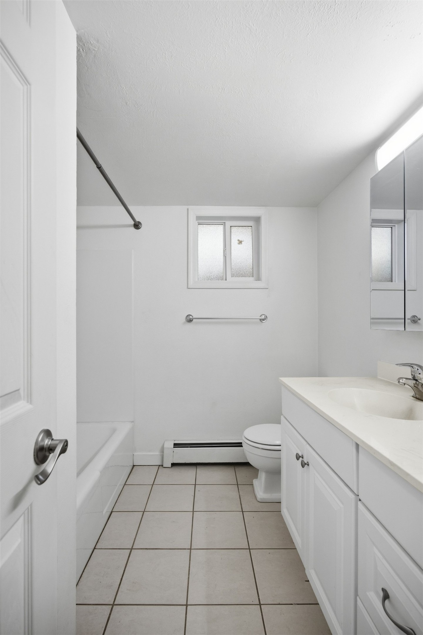 130 W Kent Avenue Property Photo 16
