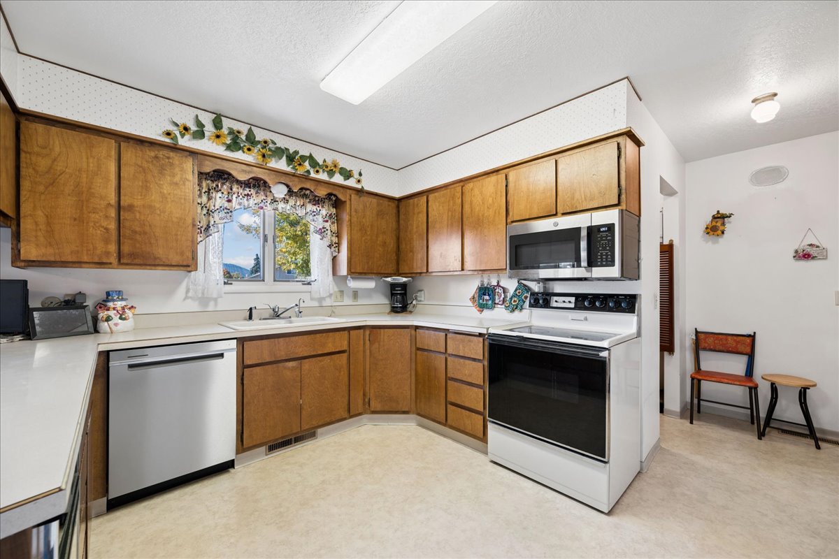 1418 Woodland Avenue Property Photo 14