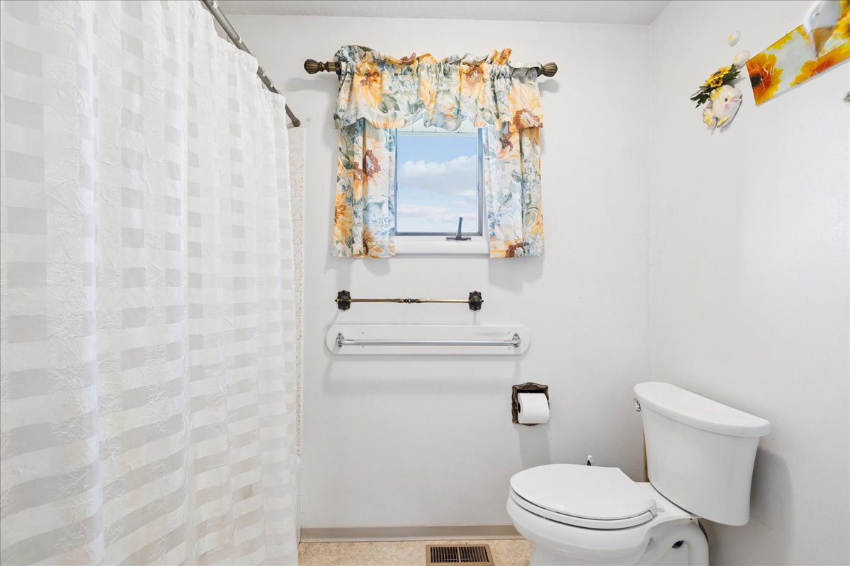 1418 Woodland Avenue Property Photo 21