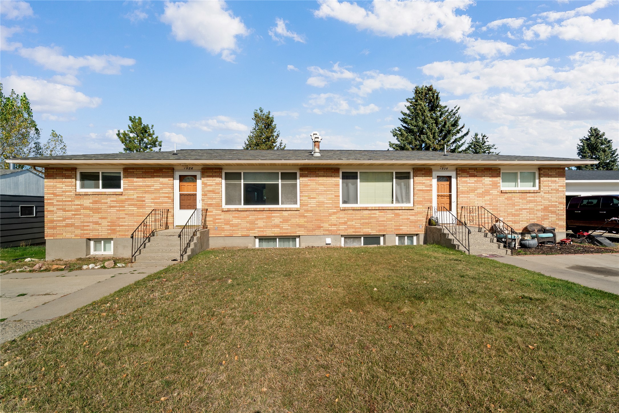 1924 Winne Avenue 1924 1/2, 1926 & 1926 1/2 Property Photo 1