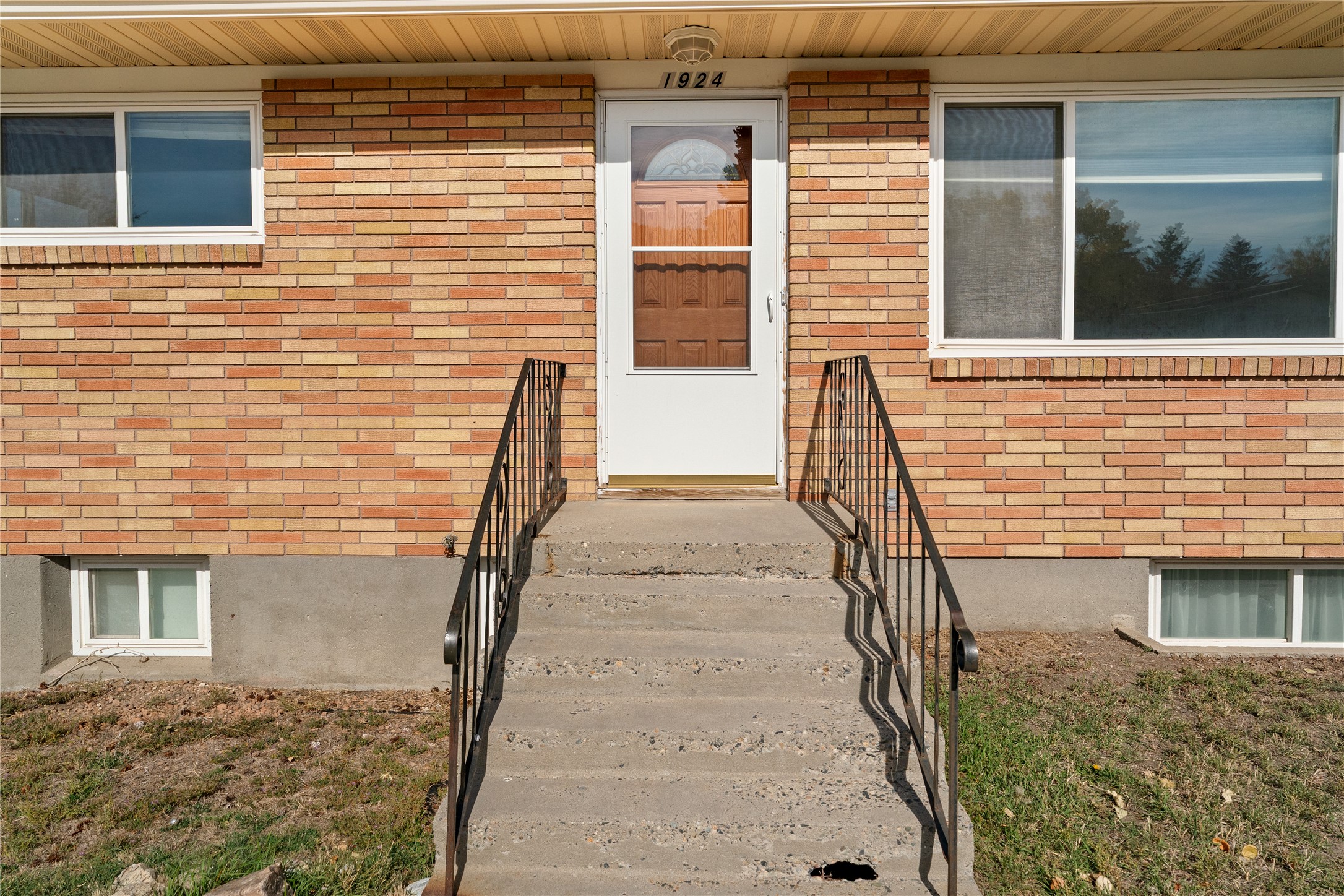 1924 Winne Avenue 1924 1/2, 1926 & 1926 1/2 Property Photo 6