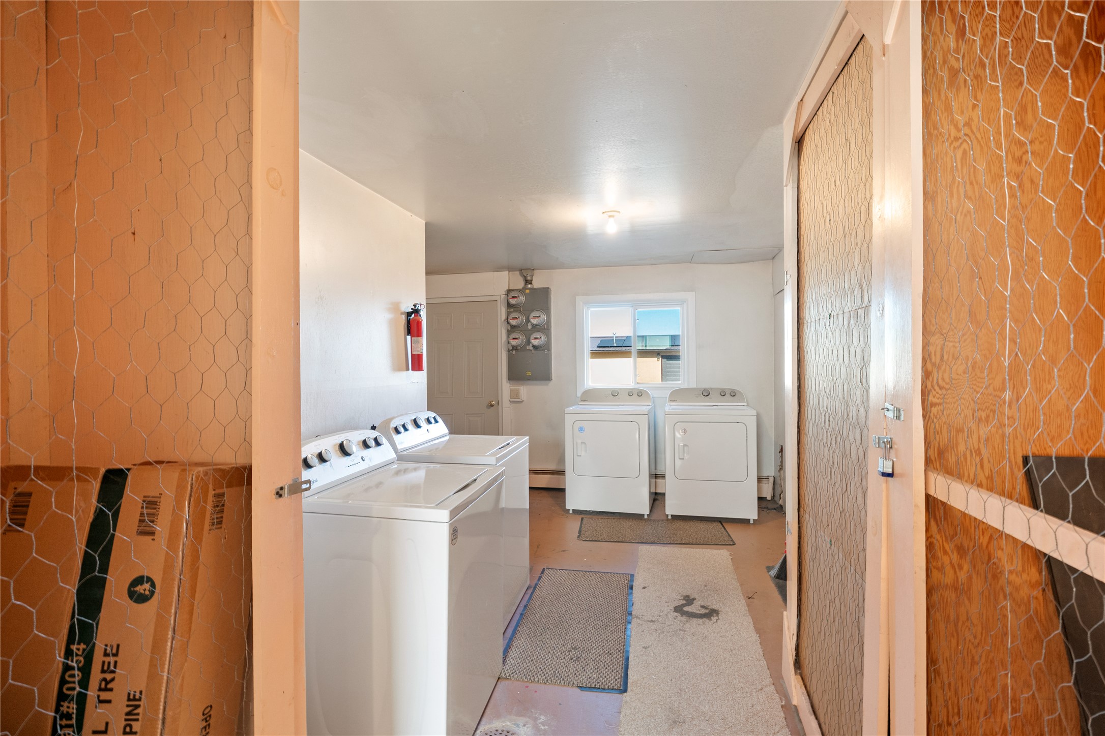 1924 Winne Avenue 1924 1/2, 1926 & 1926 1/2 Property Photo 24