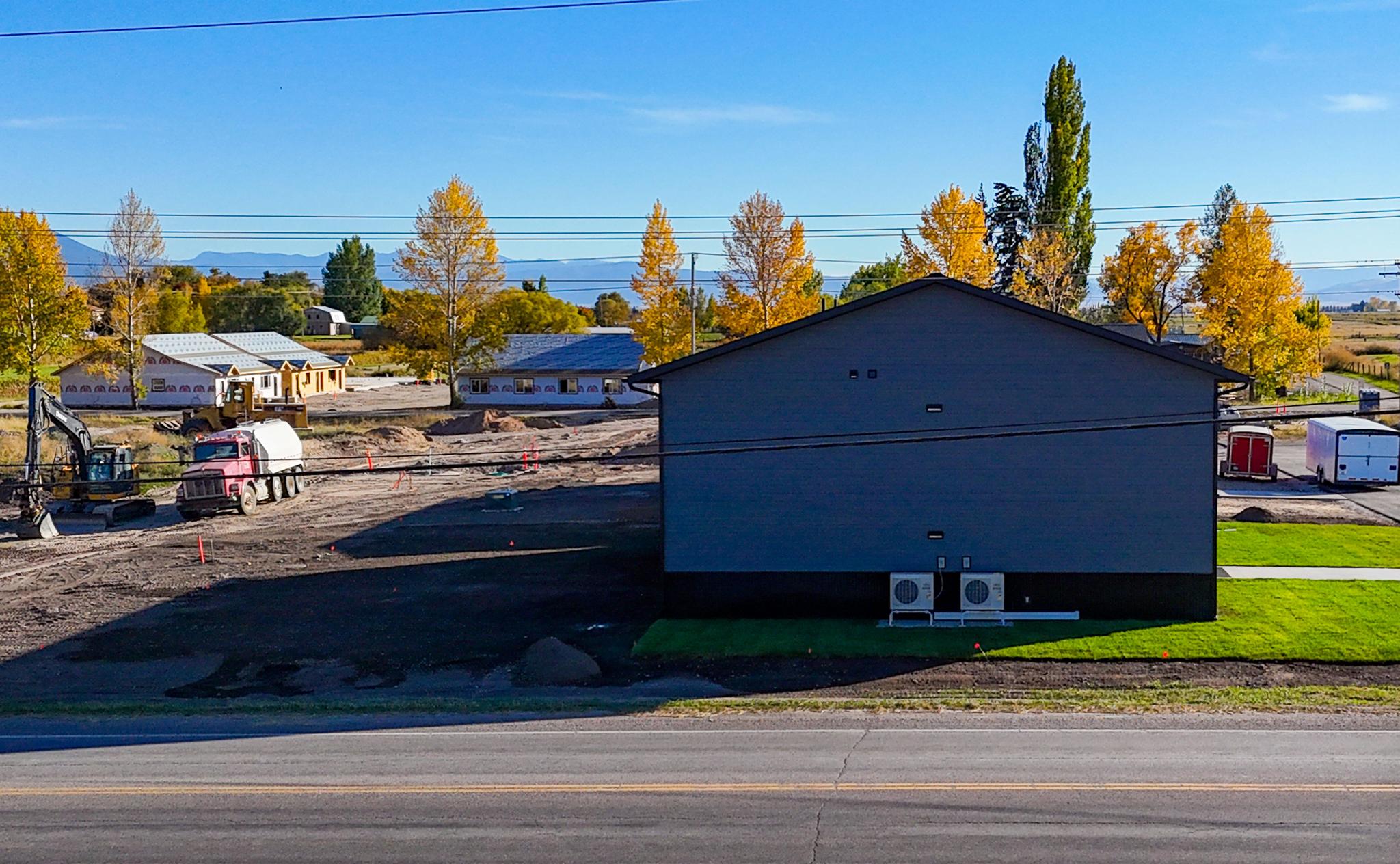 10 9th Avenue Sw A, B C And D Property Photo 4
