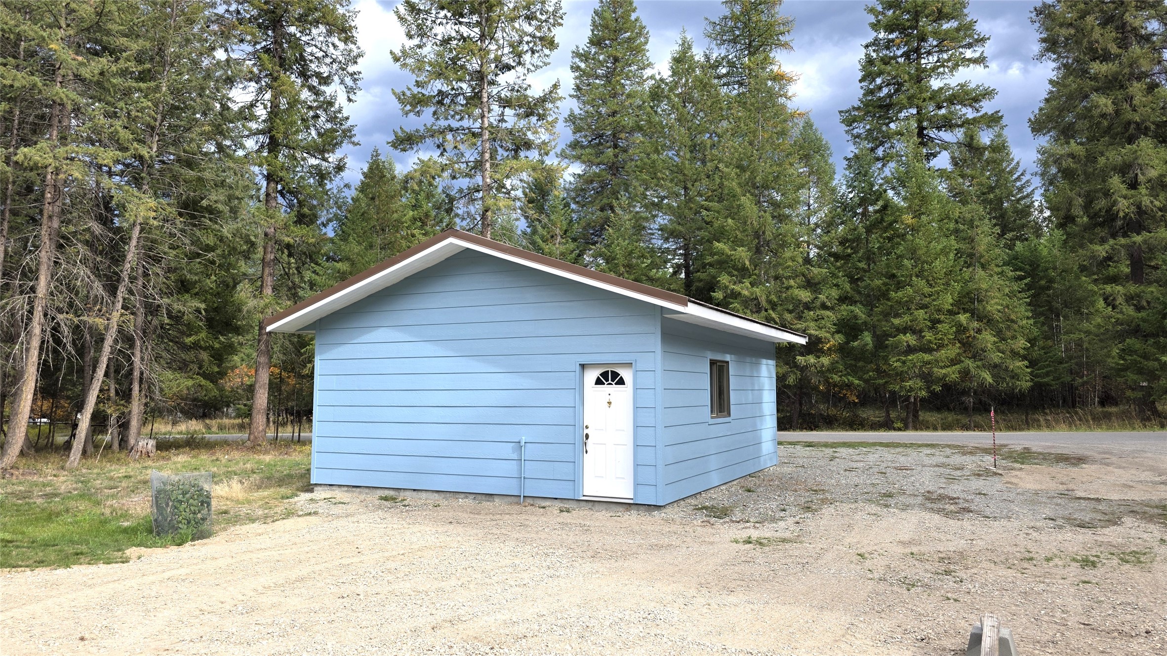 610 Conifer Road Property Photo 5