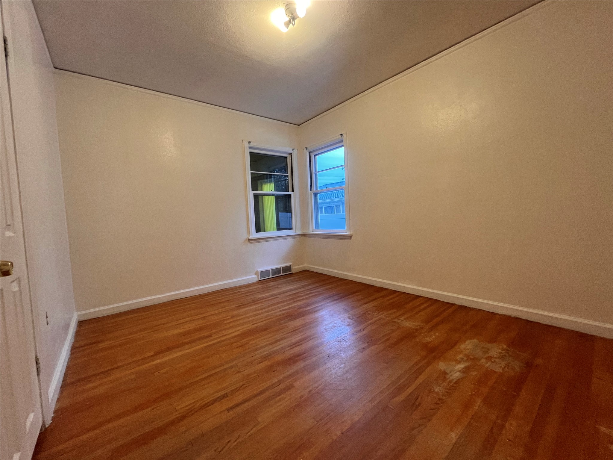 2001 4th Avenue N Property Photo 15