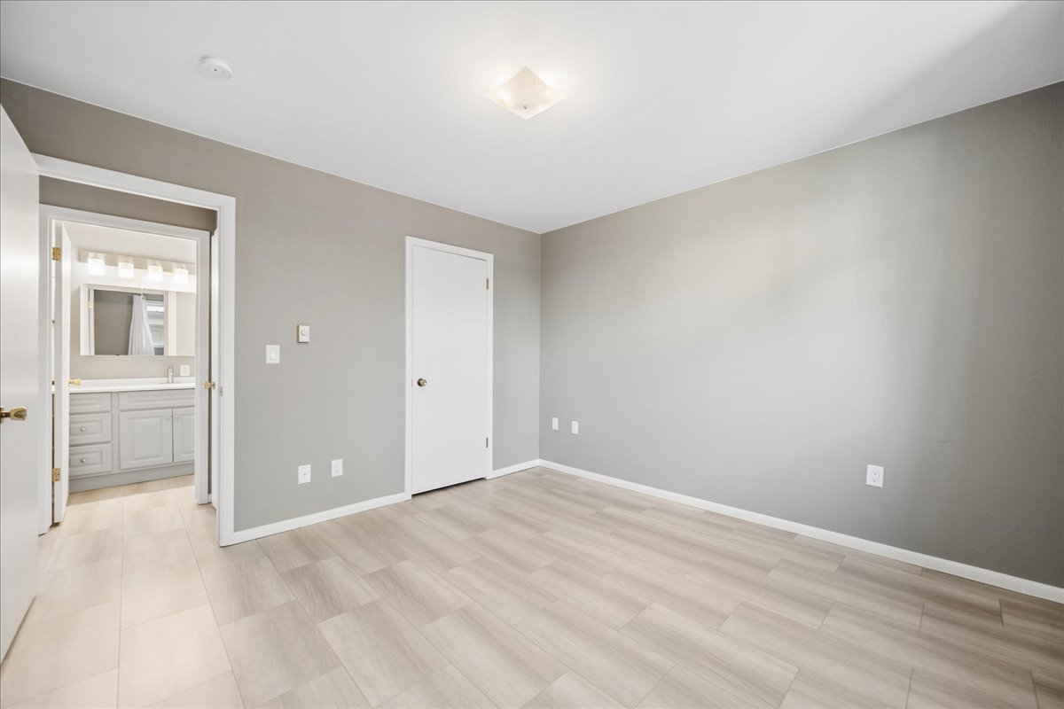 236 3rd Avenue W 1s Property Photo 14