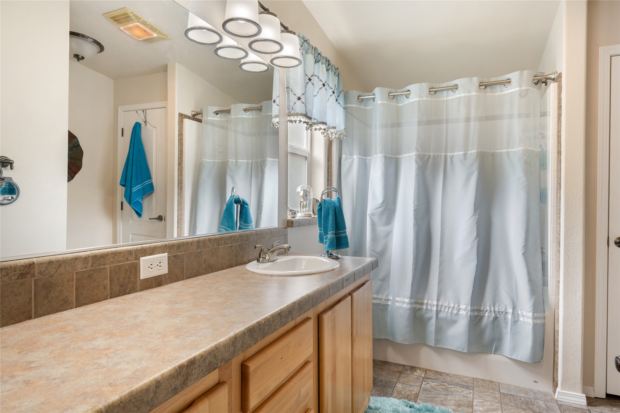 601 Toliver Loop Property Photo 44