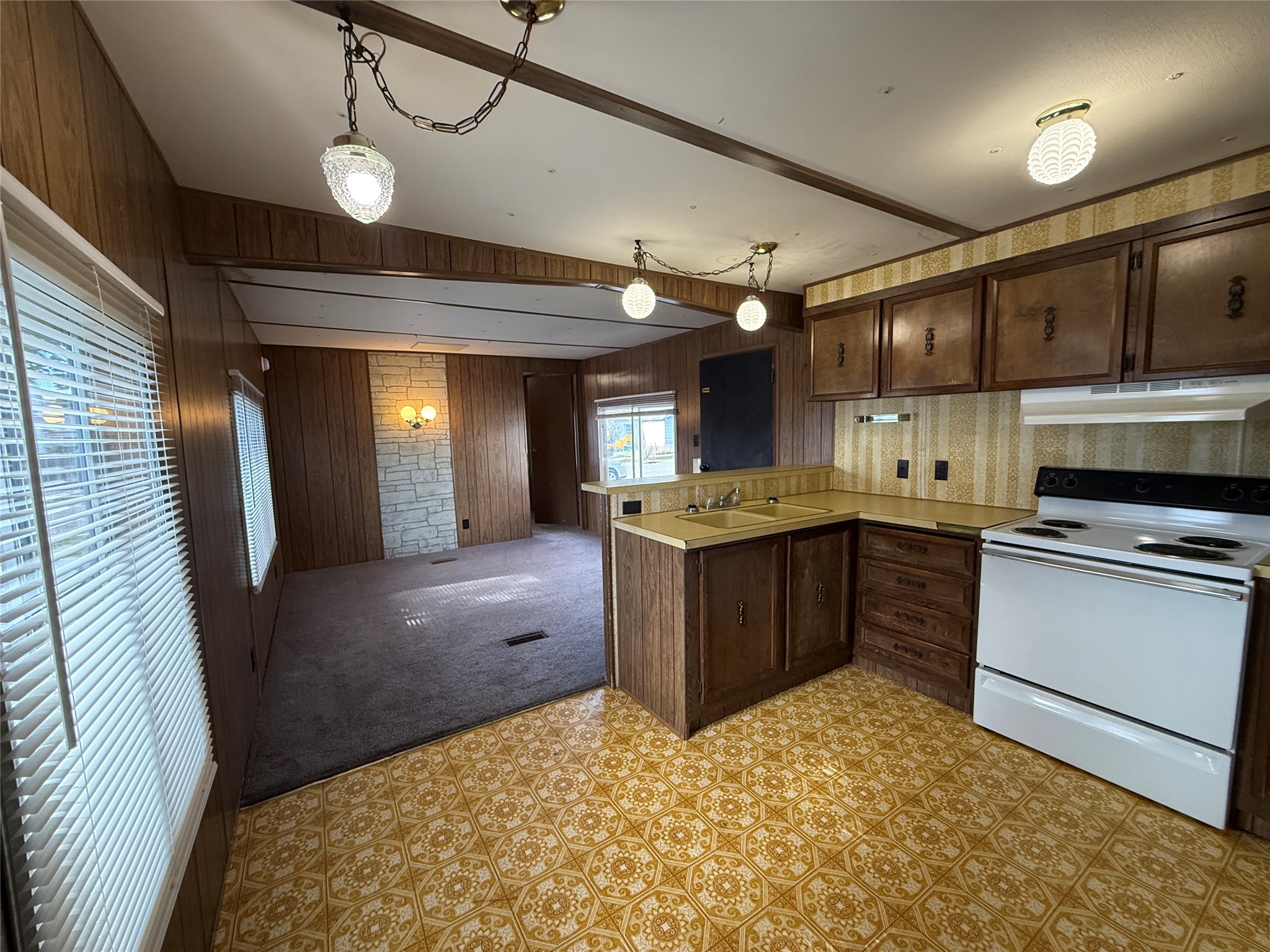 600 Ivy Street 2 Property Photo 5