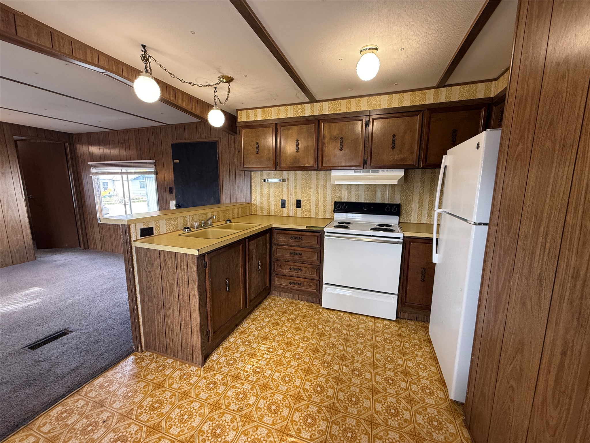 600 Ivy Street 2 Property Photo 7