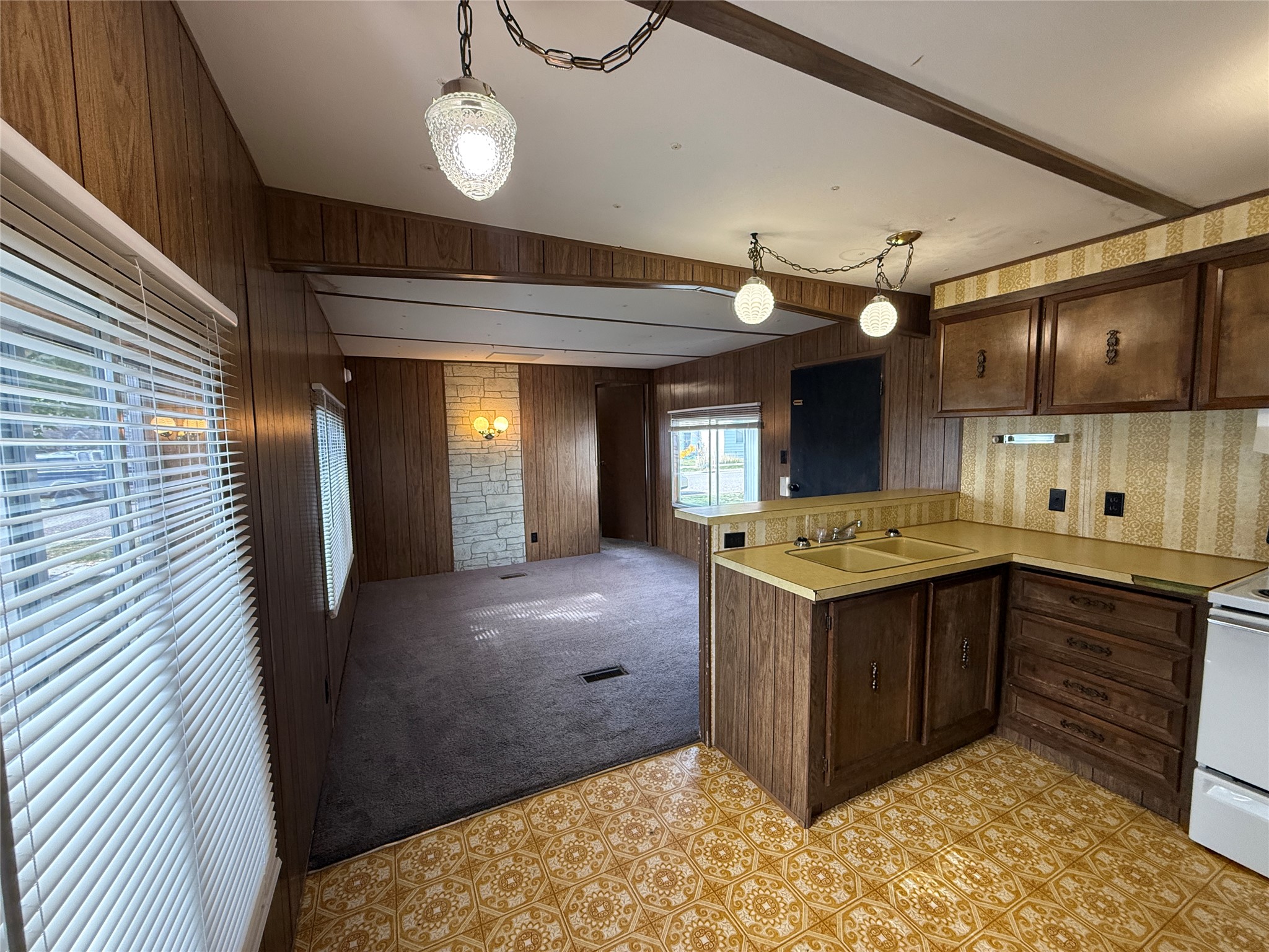 600 Ivy Street 2 Property Photo 8