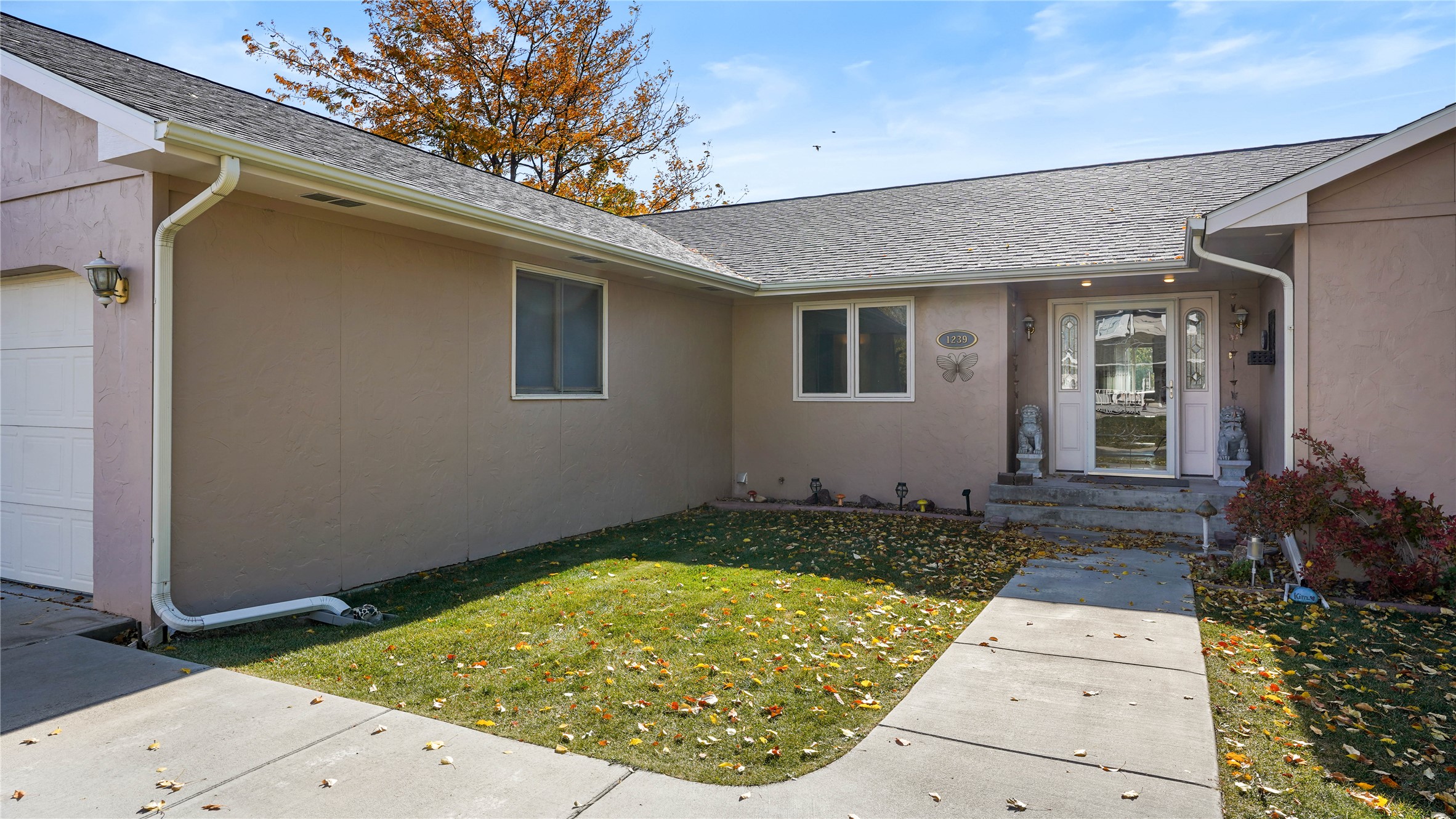 1239 Ranchview Road Property Photo 5