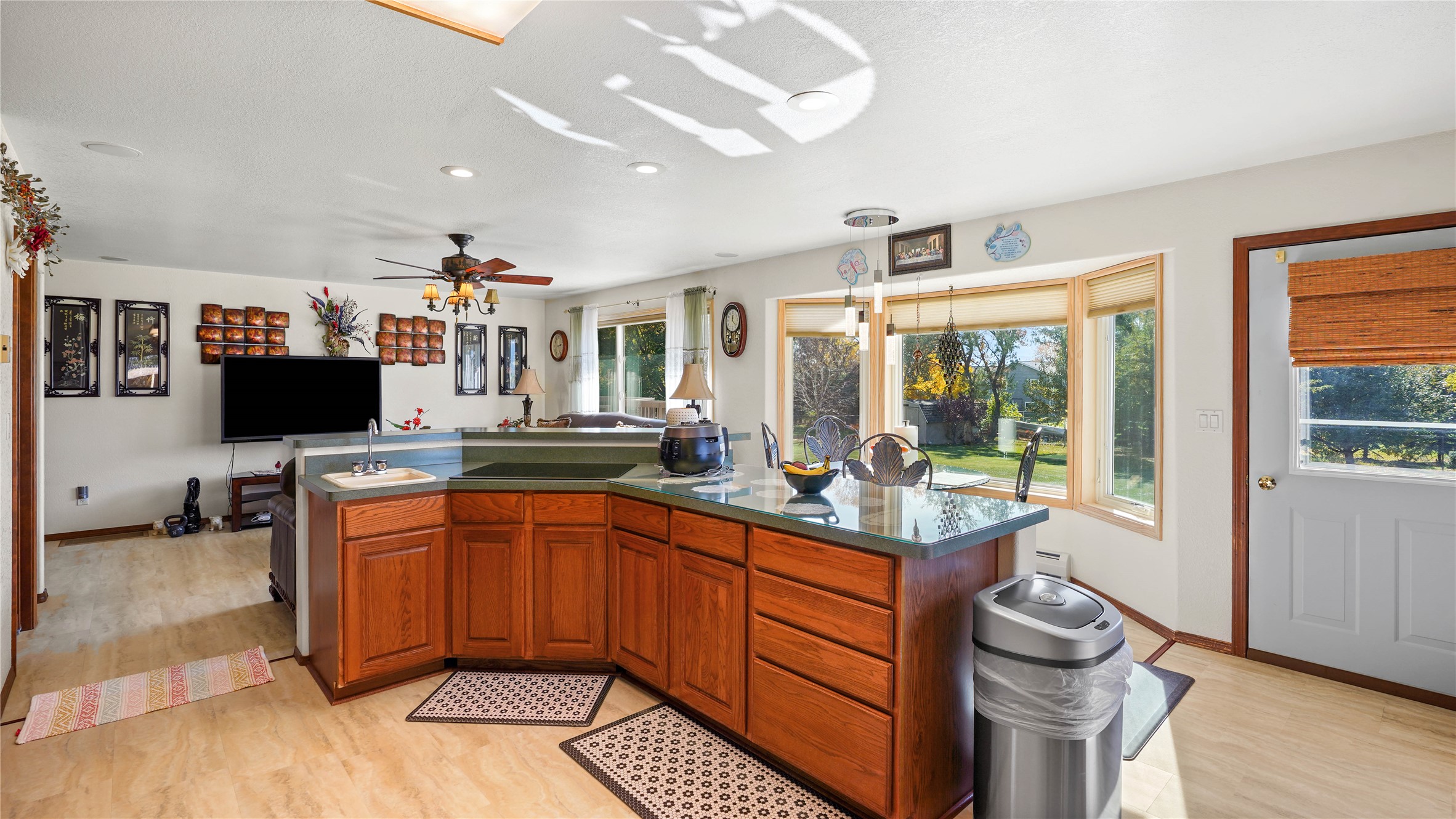1239 Ranchview Road Property Photo 10
