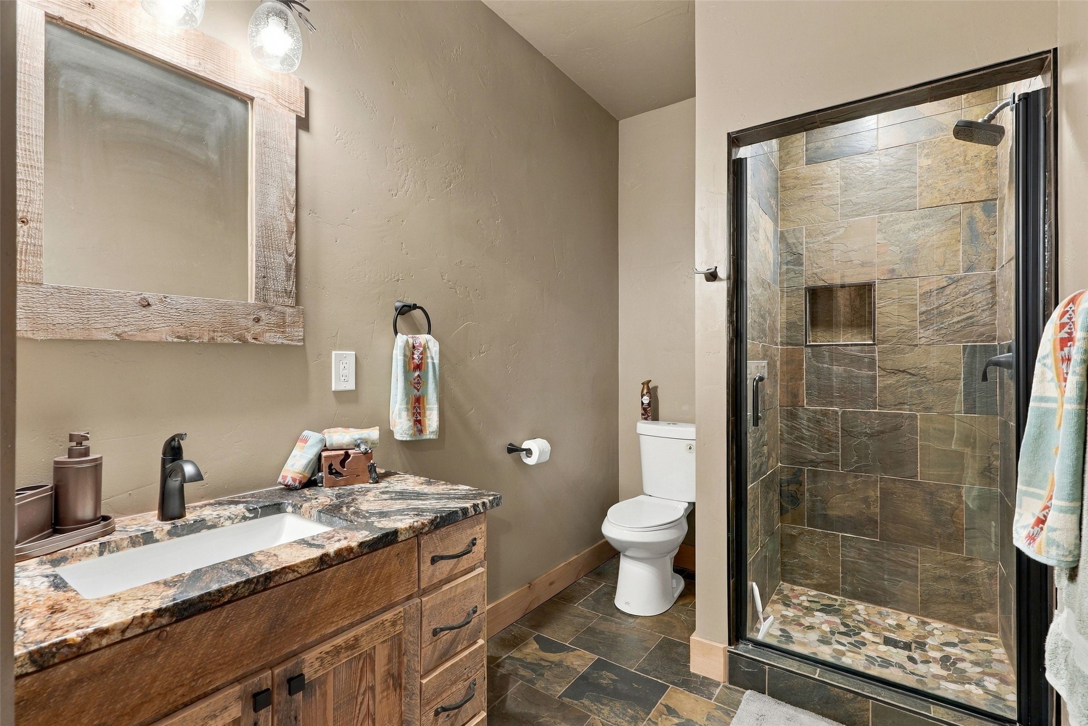 1655 Jordan Way Property Photo 12