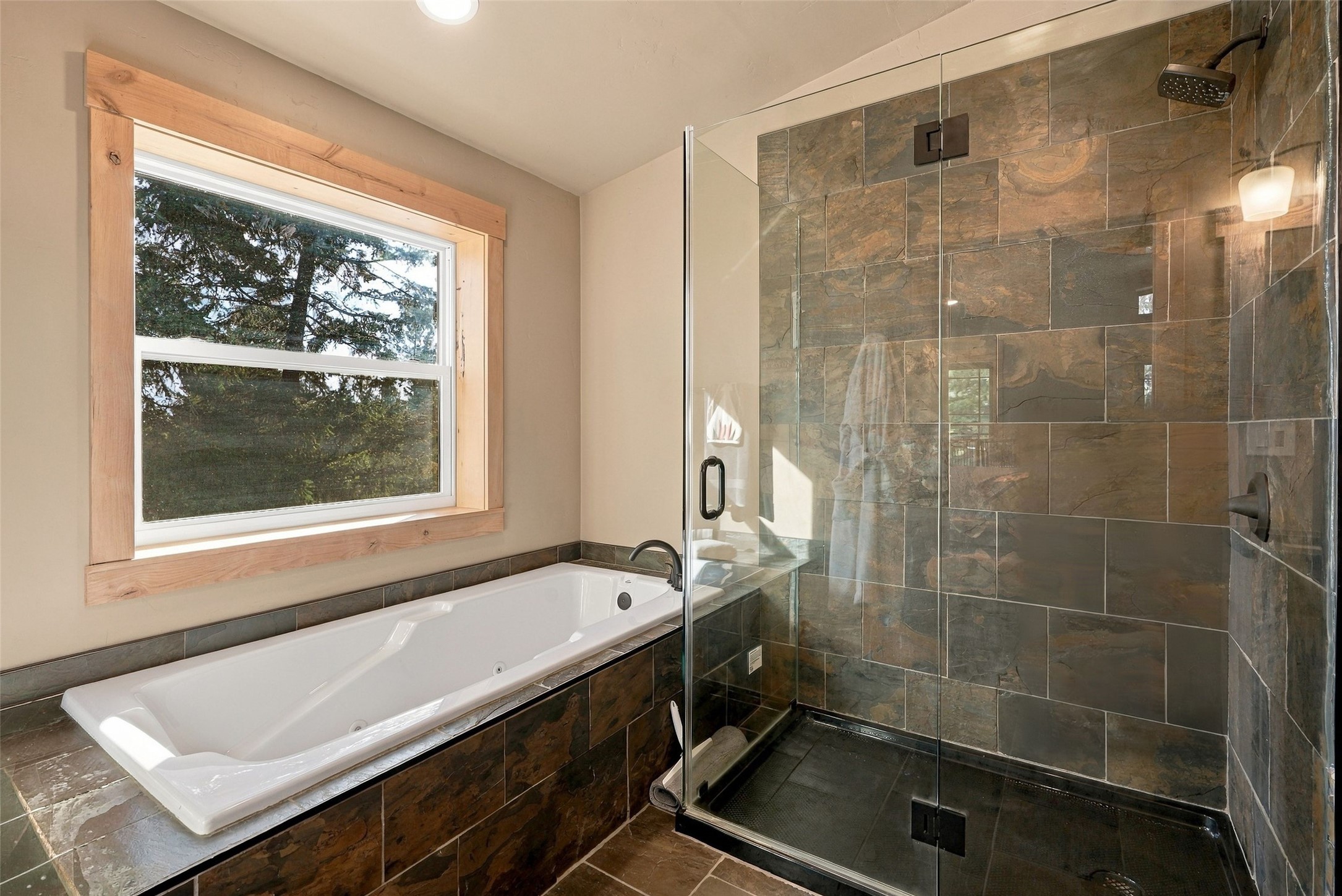 1655 Jordan Way Property Photo 21