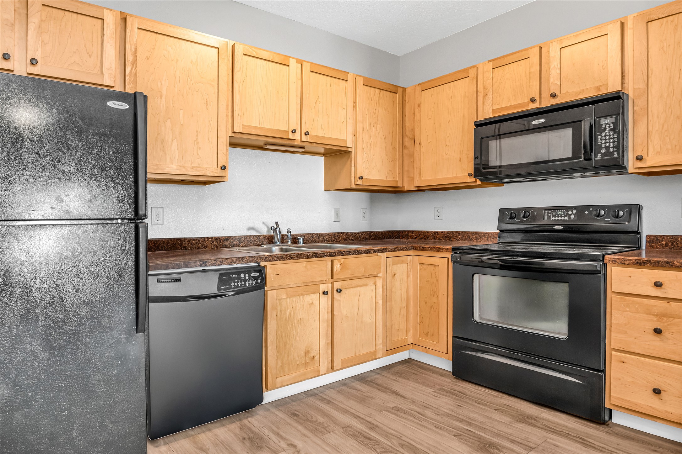 2101 Dearborn Avenue 12 Property Photo 5