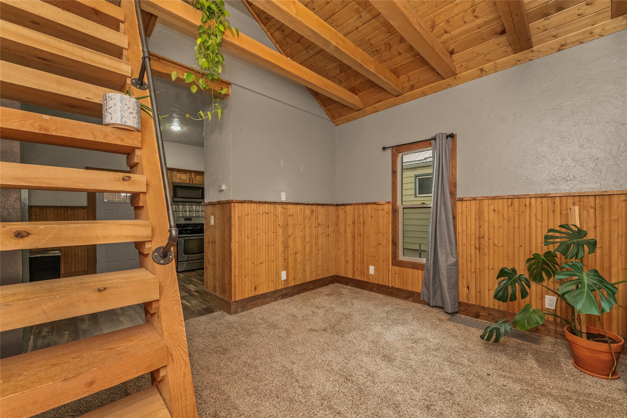 1816 8th Avenue N Property Photo 5