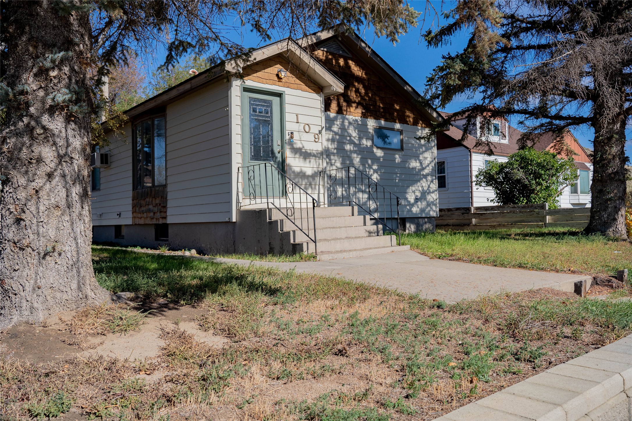 109 Sheridan Street Property Photo 1