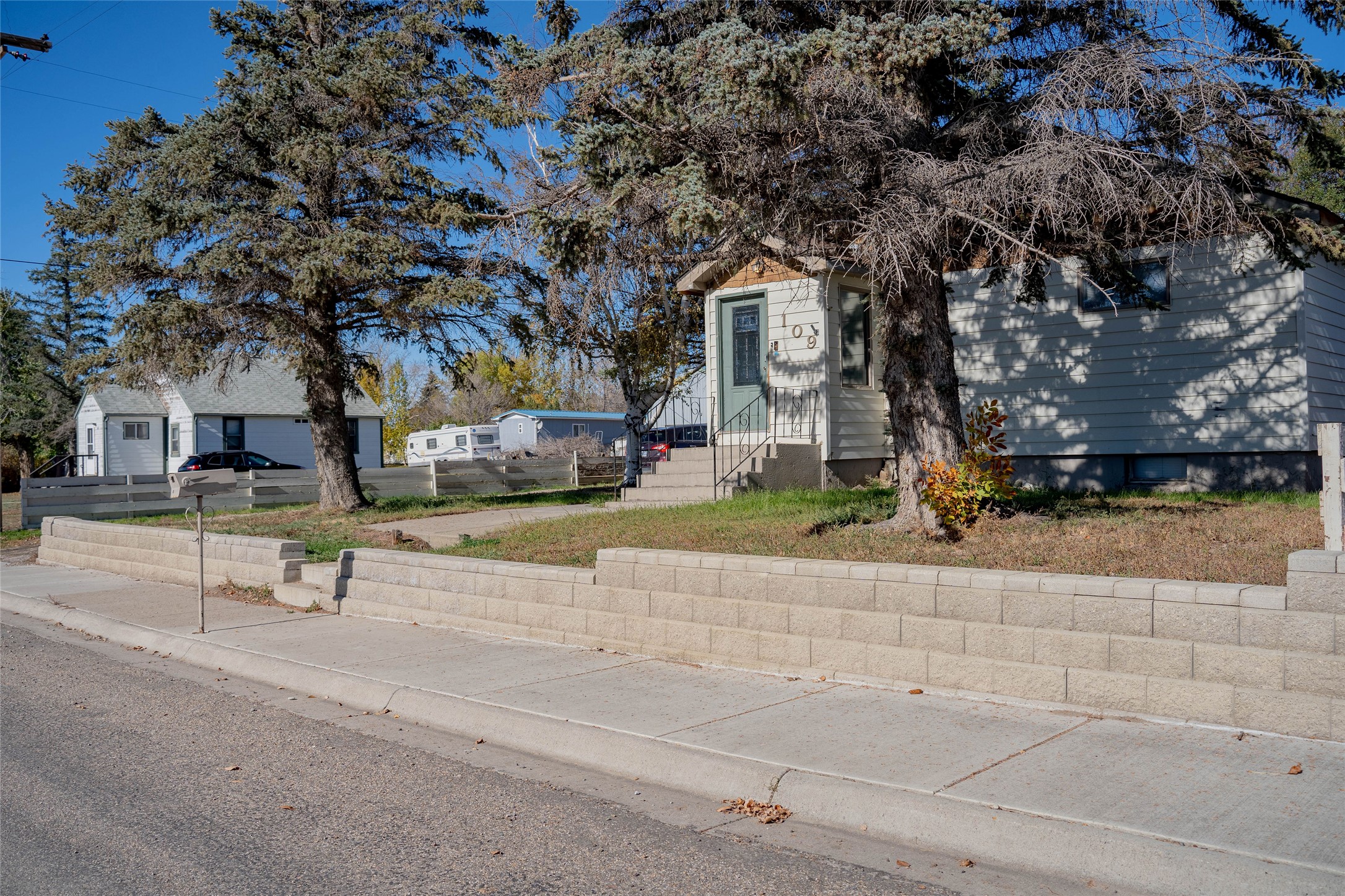 109 Sheridan Street Property Photo 2