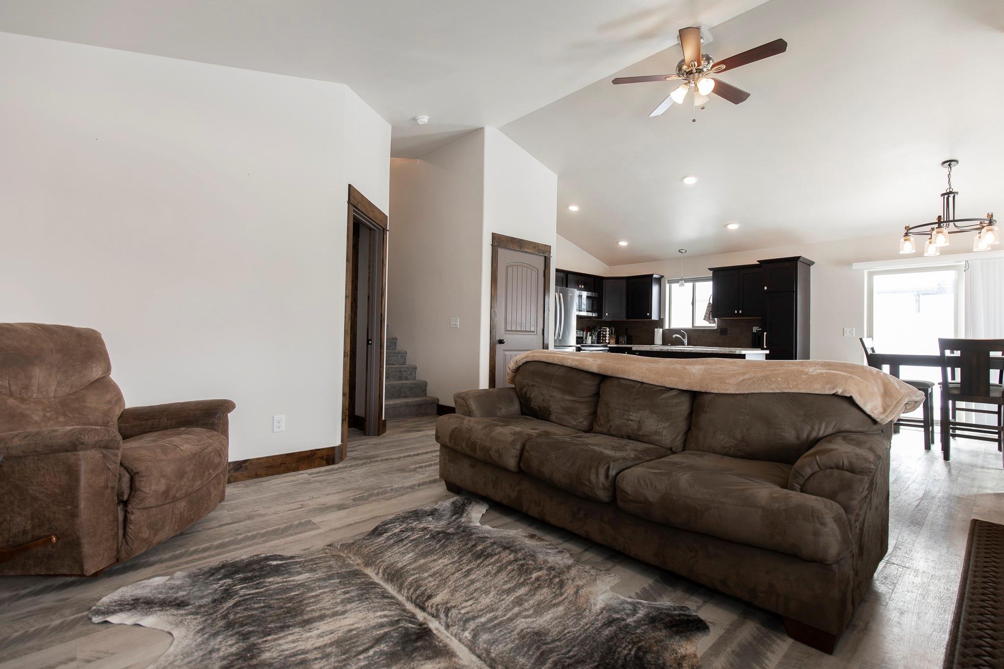 1712 Shelby Avenue Property Photo 9