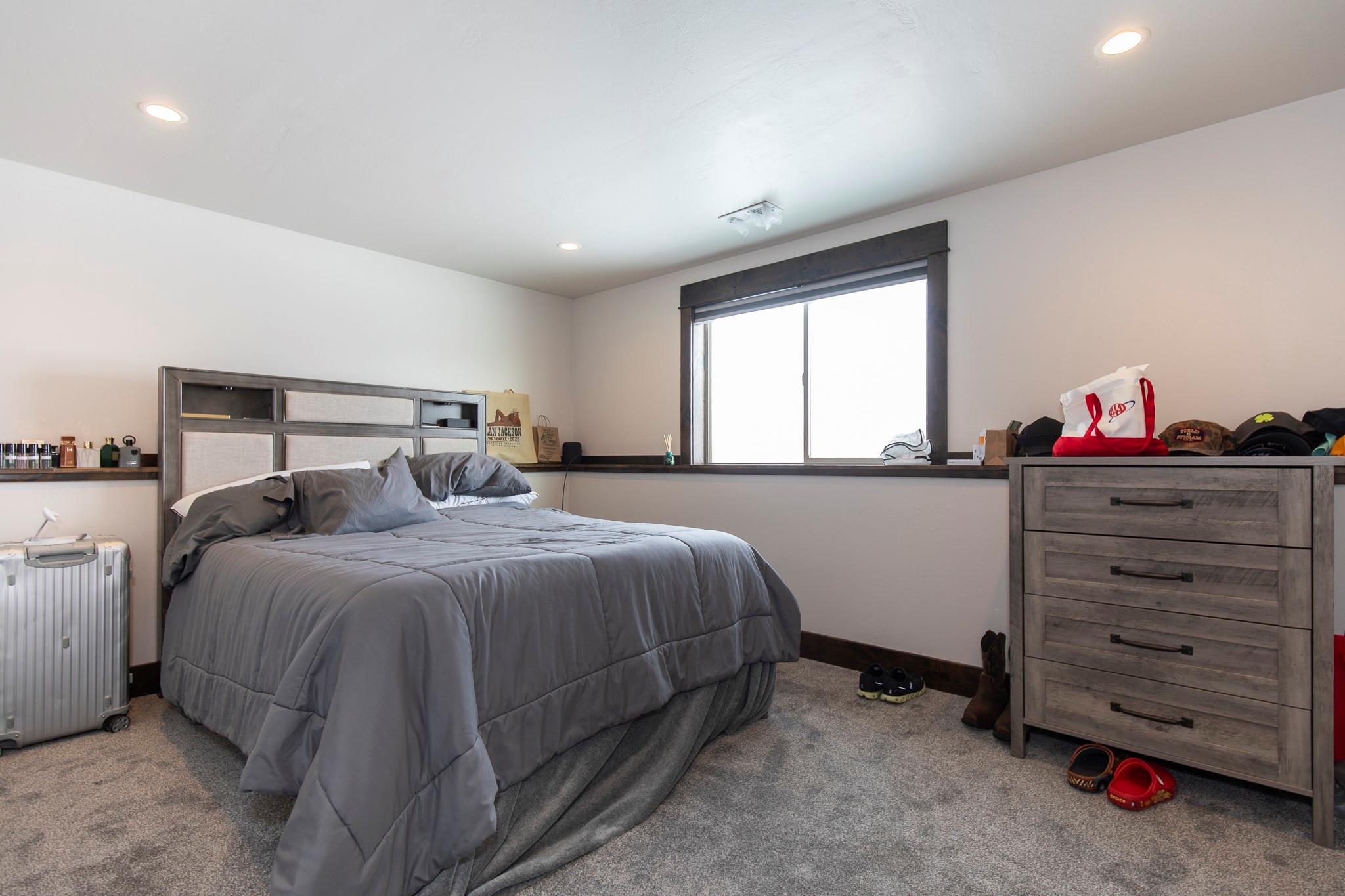 1712 Shelby Avenue Property Photo 32