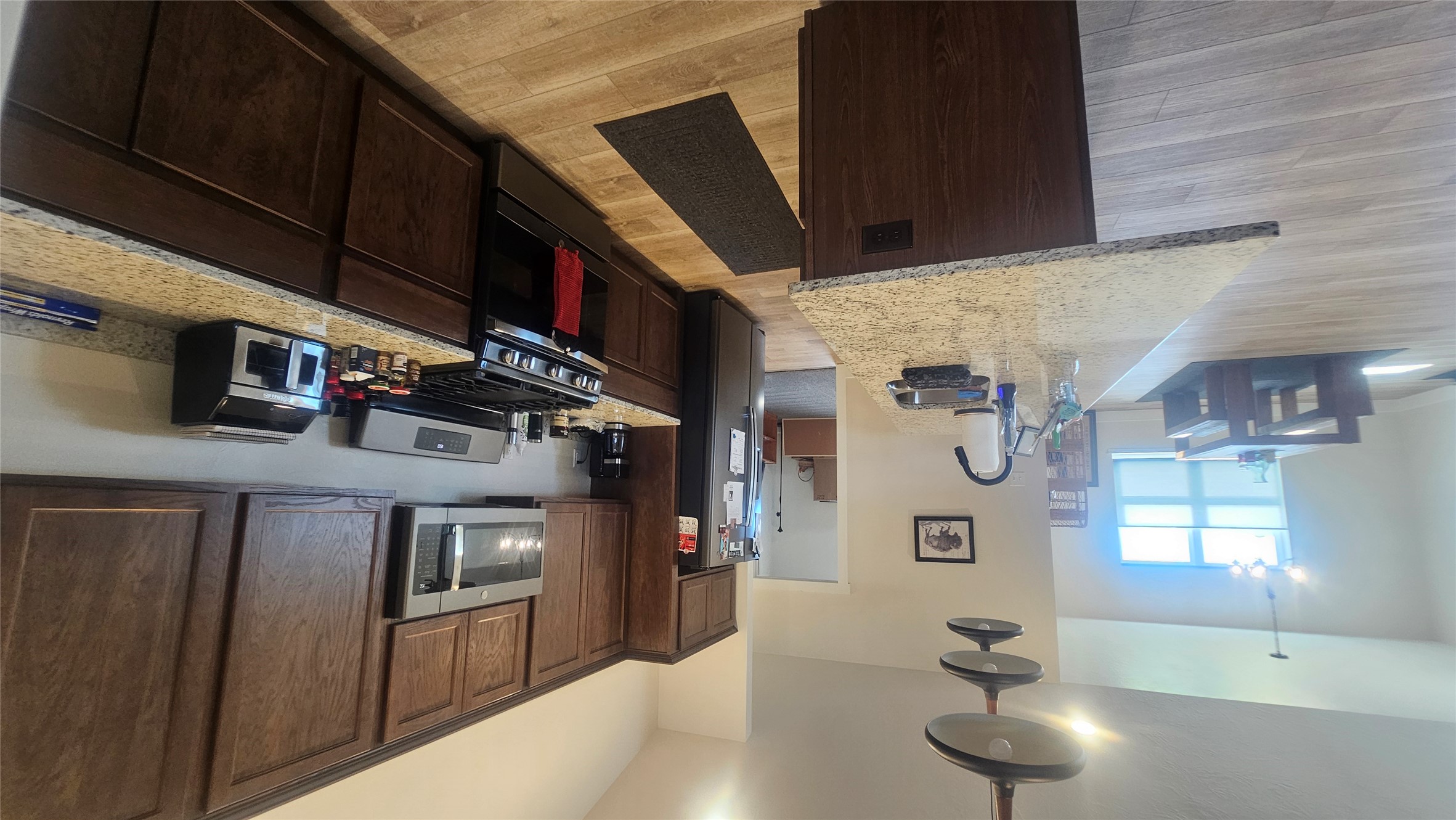 12 Florida Road Property Photo 10