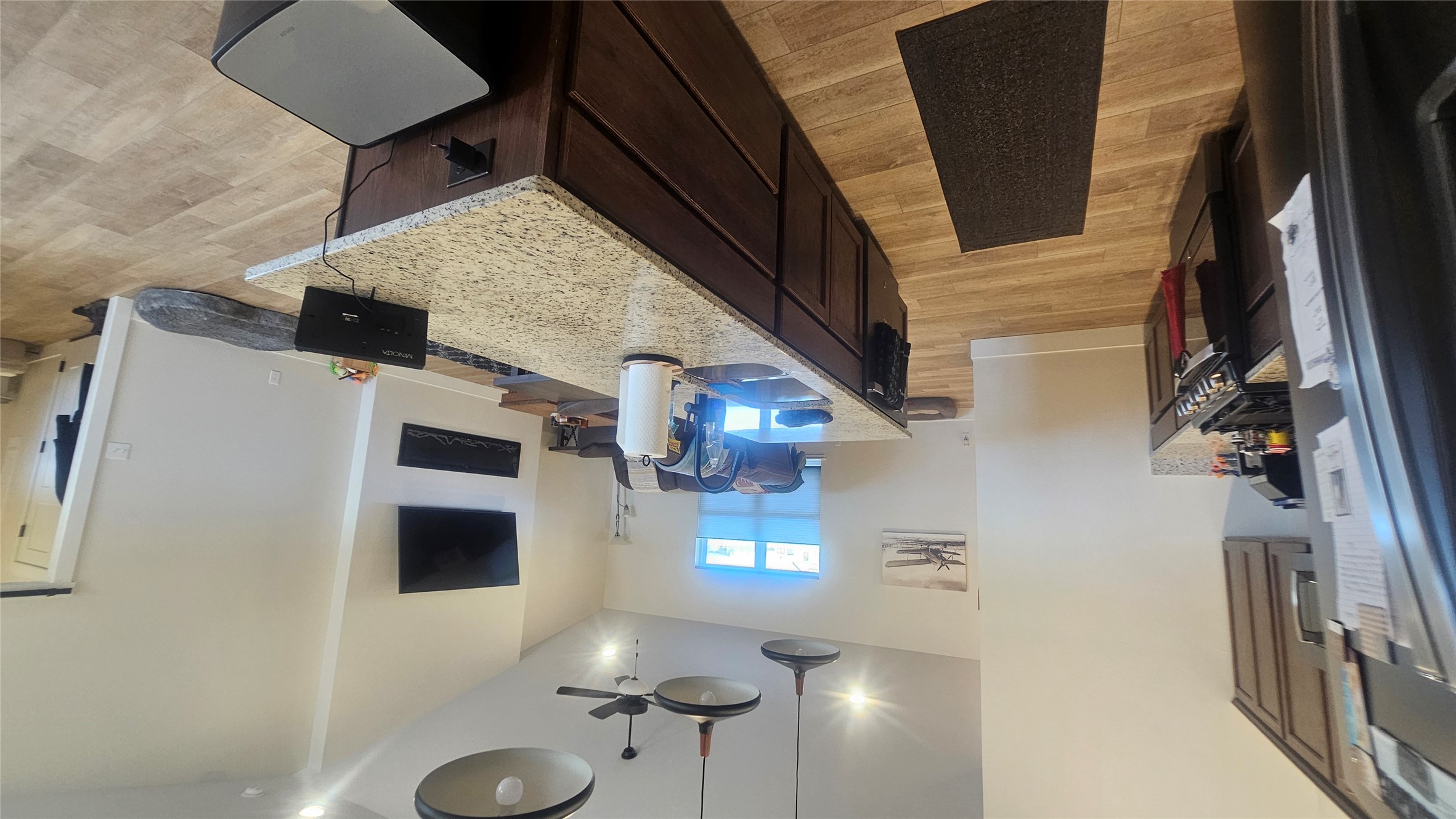 12 Florida Road Property Photo 12