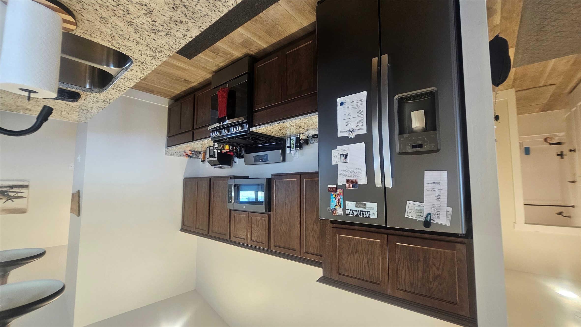 12 Florida Road Property Photo 13