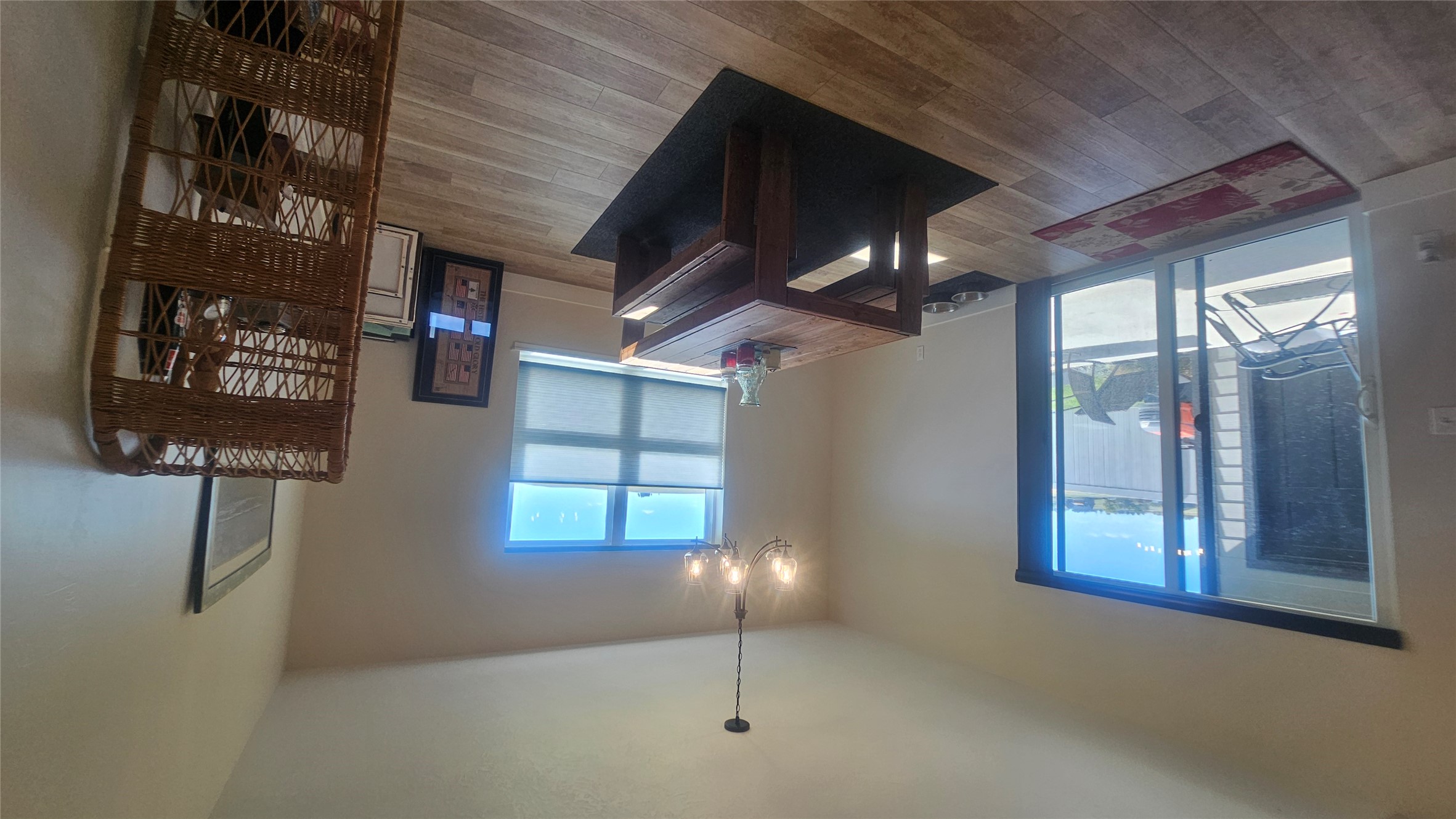 12 Florida Road Property Photo 15