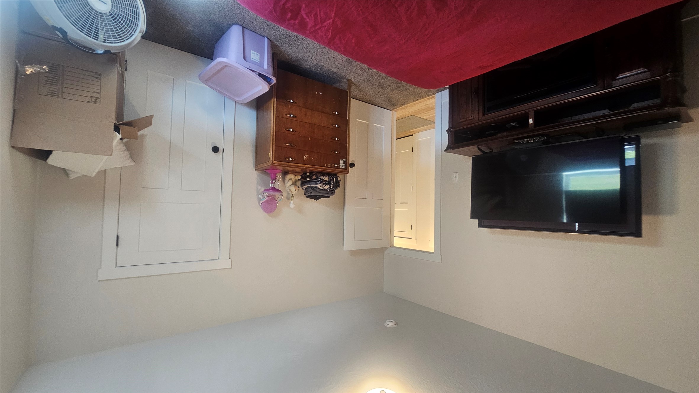 12 Florida Road Property Photo 32