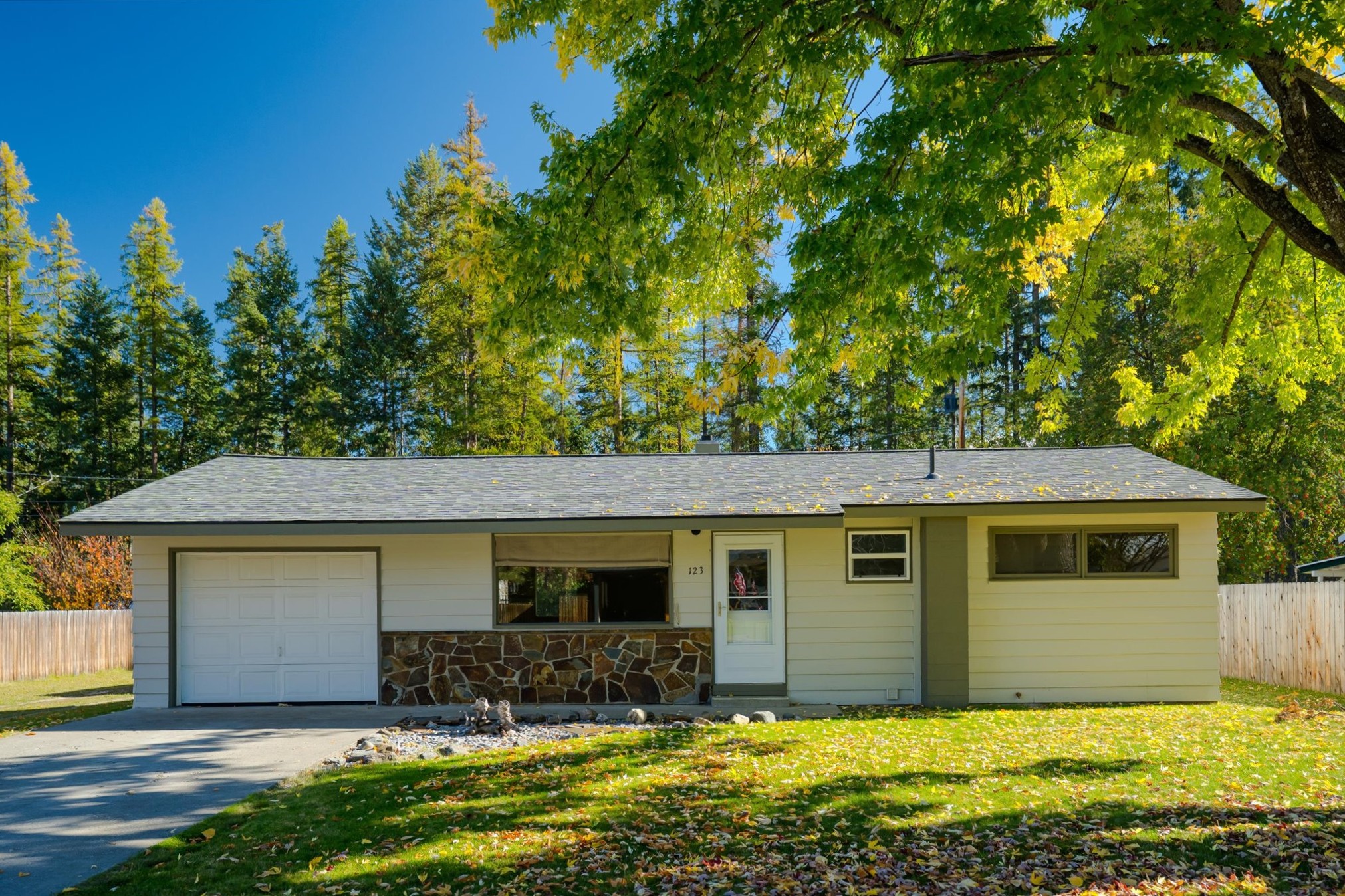123 Highwood Drive Property Photo 1
