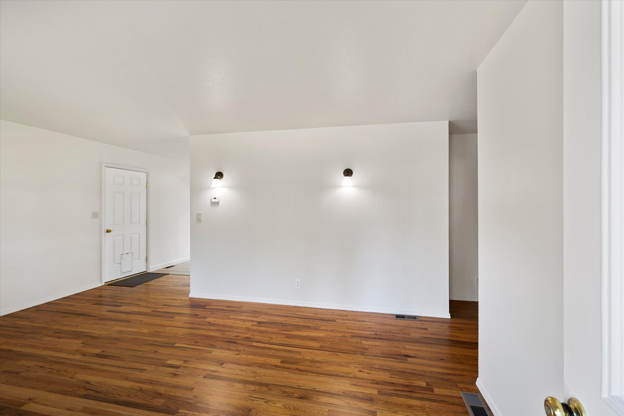 123 Highwood Drive Property Photo 3